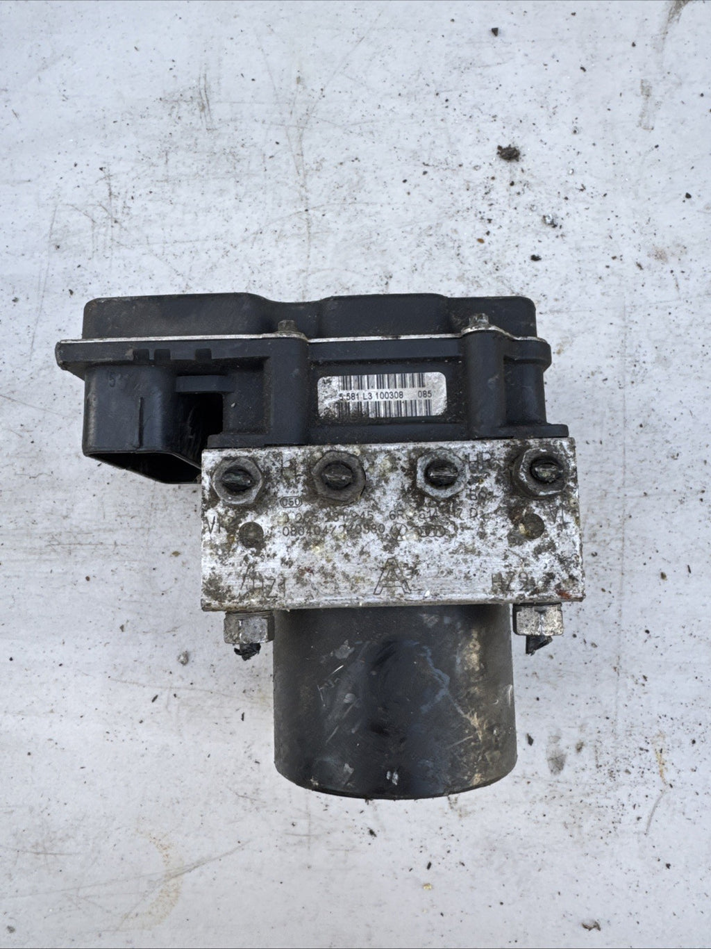 SKODA FABIA 1.4 DIESEL  ABS PUMP UNIT PART NUMBER: 6R0907379C