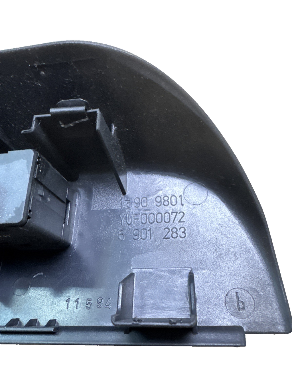 Range Rover Vogue L322 Window Switch Rear Right YUF000072