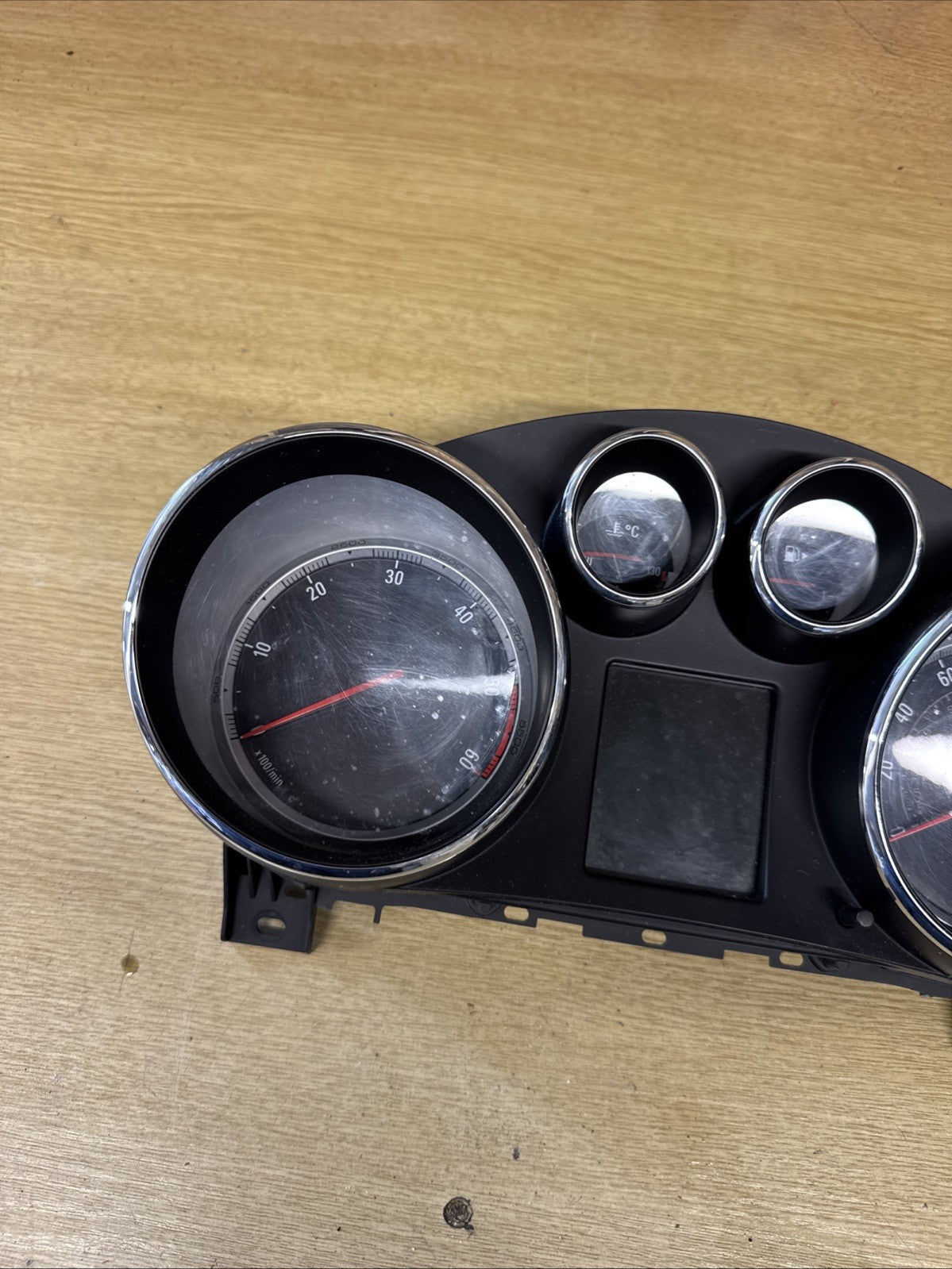 VAUXHALL Insignia A (MKI) Speedo Clocks & Rev Counter 13327315