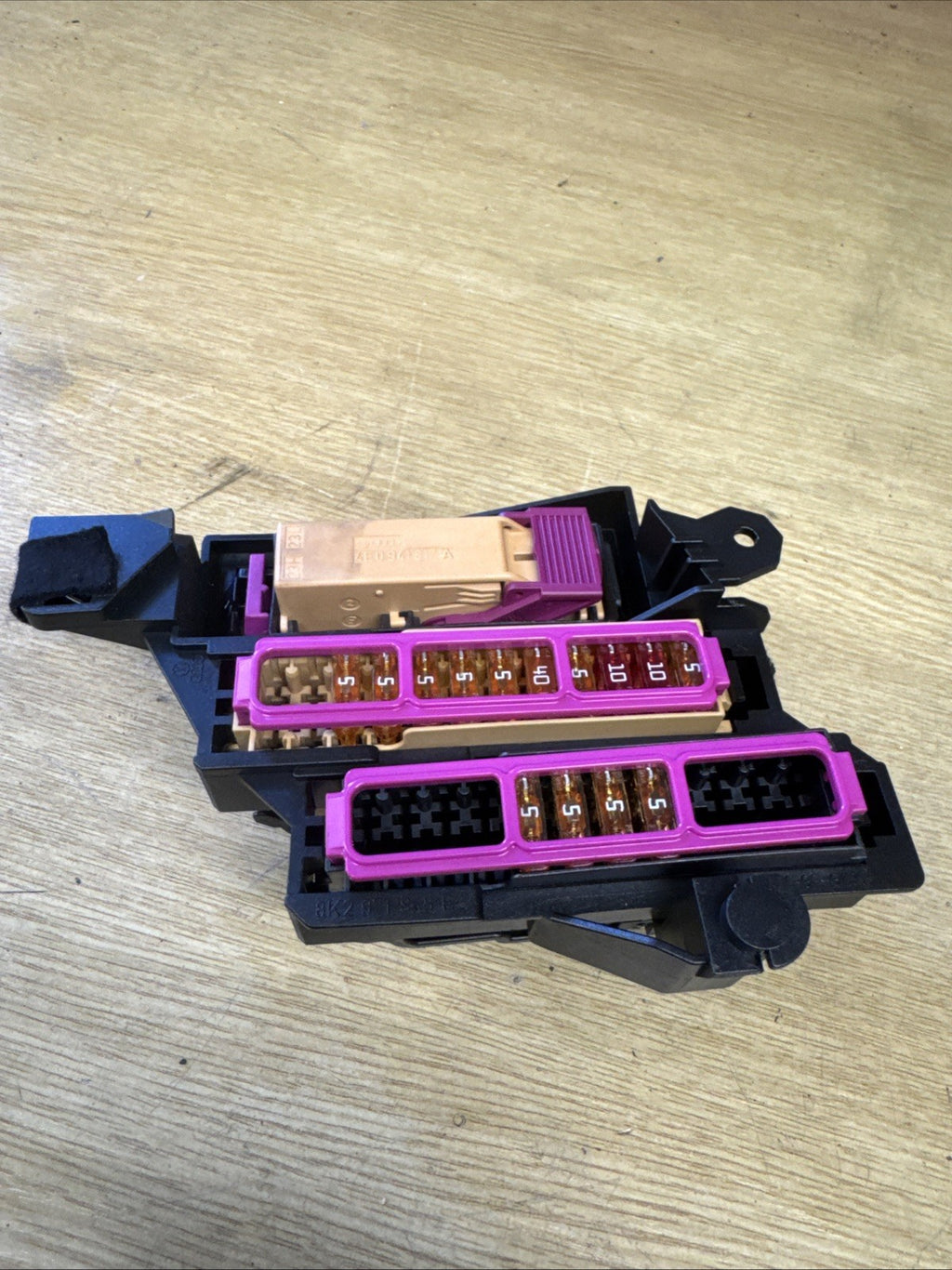 Audi A5 8T 1.8 TFSI 2013 RHD Relay Fuse Box 8K2971845B 2112248