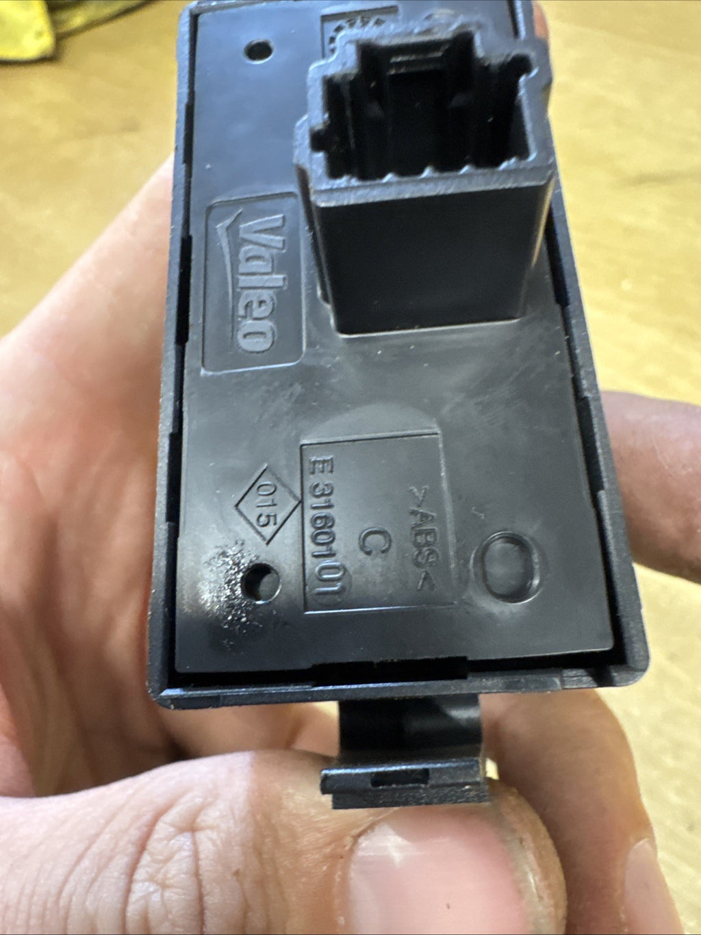 Hazard / Warning Light Switch Button Renault Megane 1.5 Diesel E31601