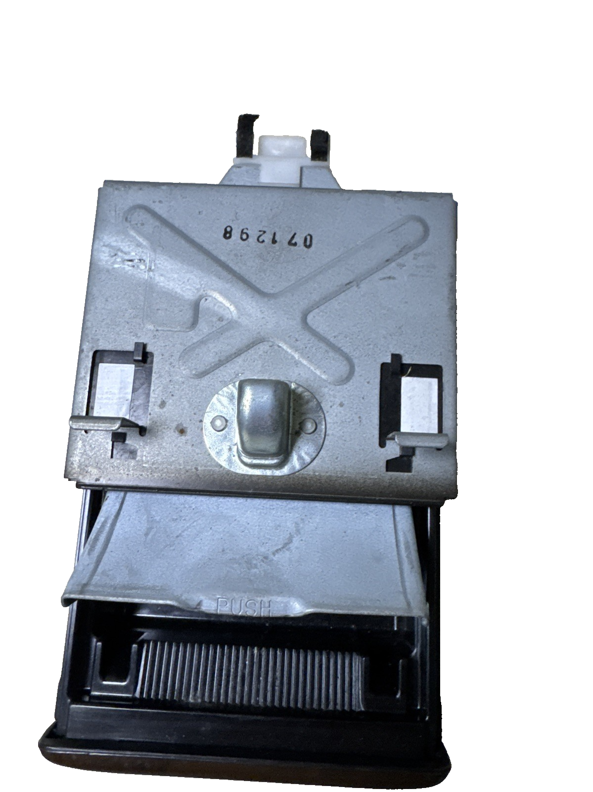 Toyota Camry XV20 1999 - Interior Front Ashtray 374111-3050