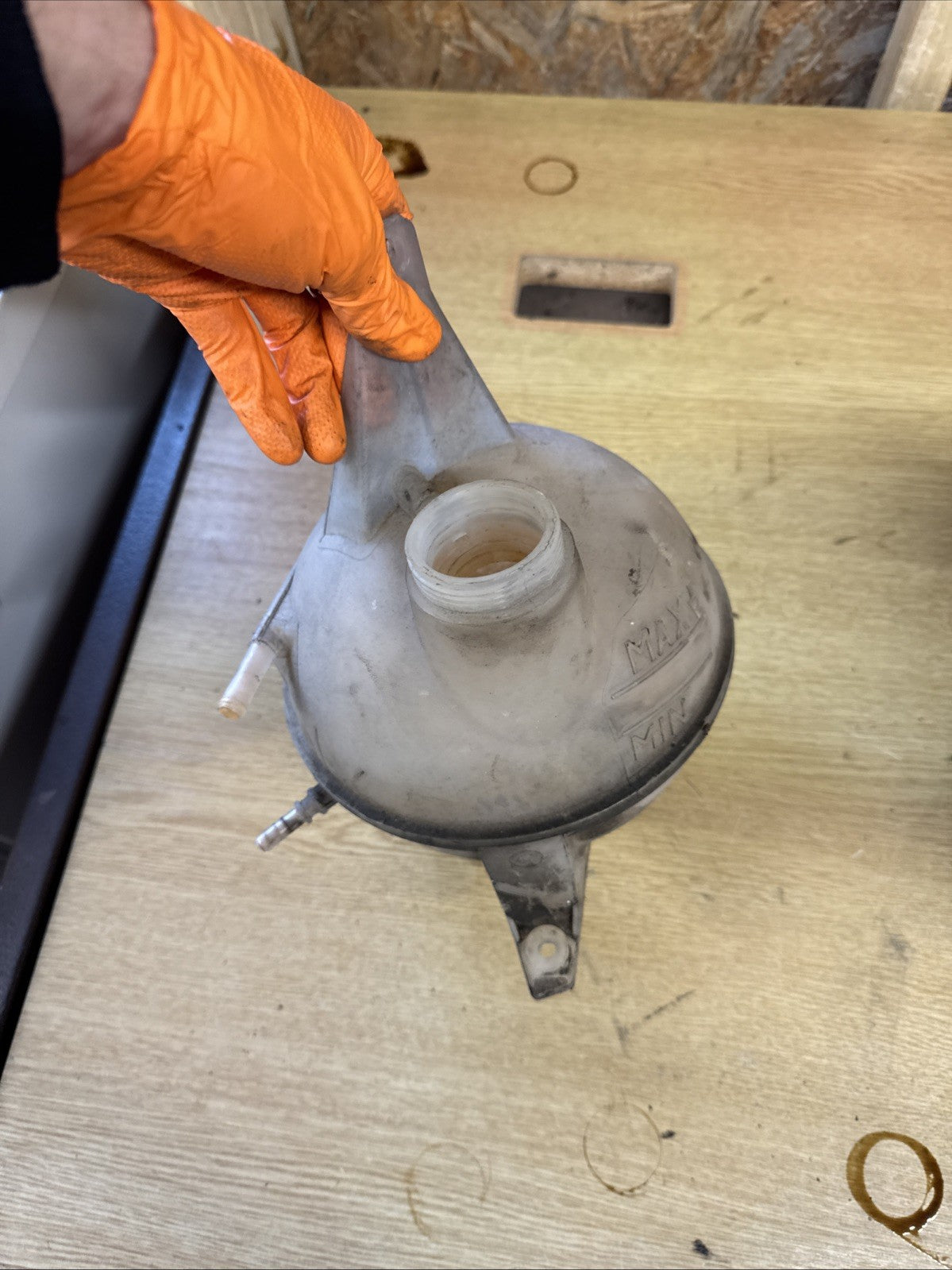 FORD TRANSIT MK7 06-14 COOLANT EXPANSION TANK RESERVOIR BOTTLE 6C11-8K218-AC,Y11