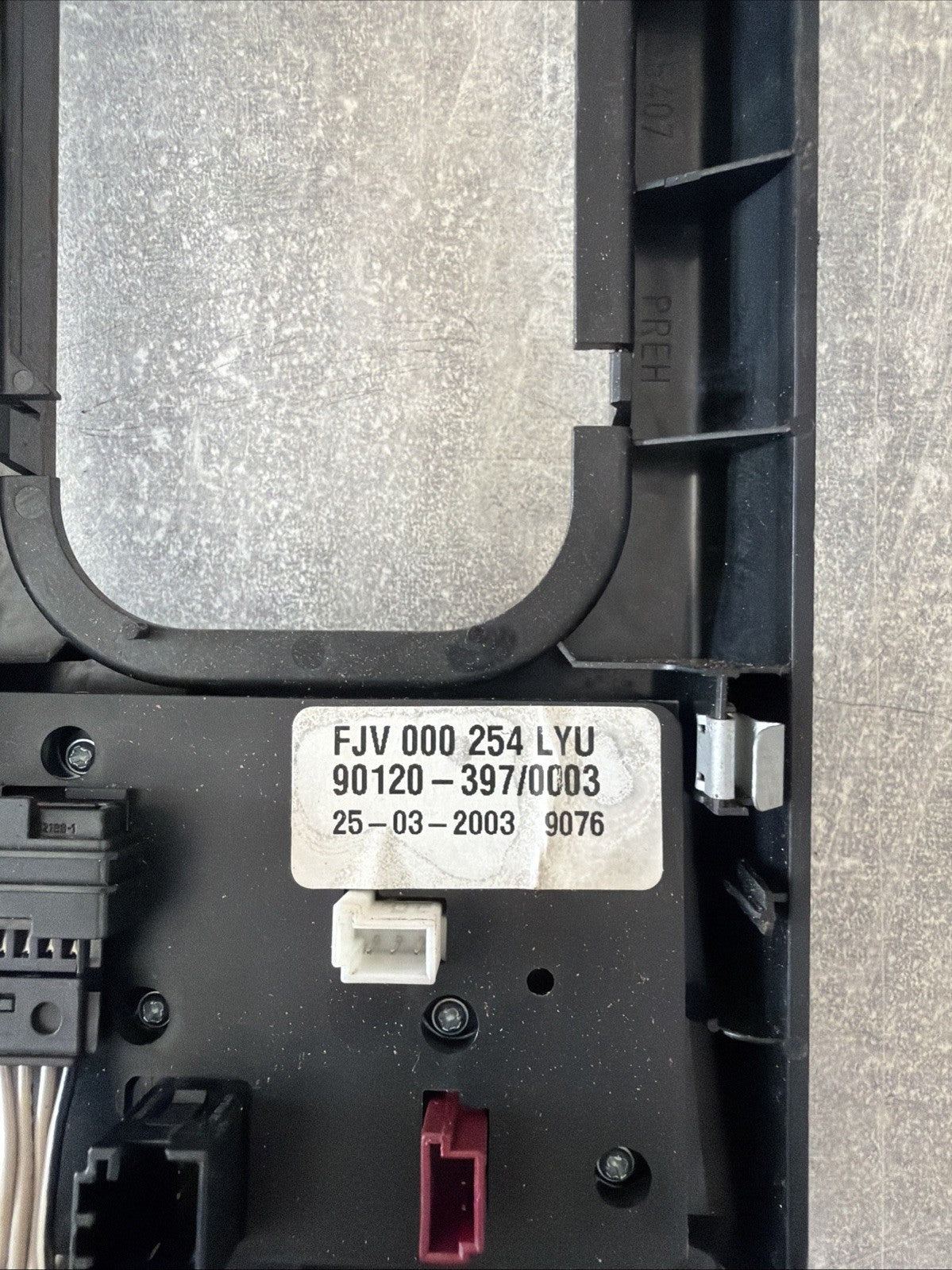 Range Rover L322 Gear Selector Surround & Switch Panel FJV000254LYU