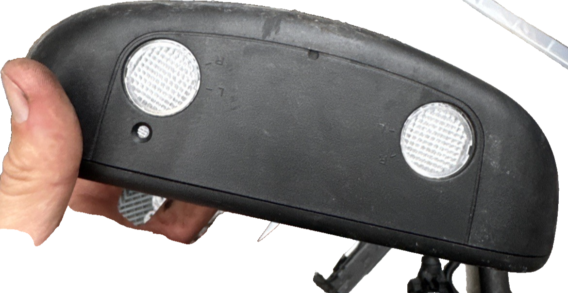 Vauxhall Insingia 2010 interior rear view mirror  026534