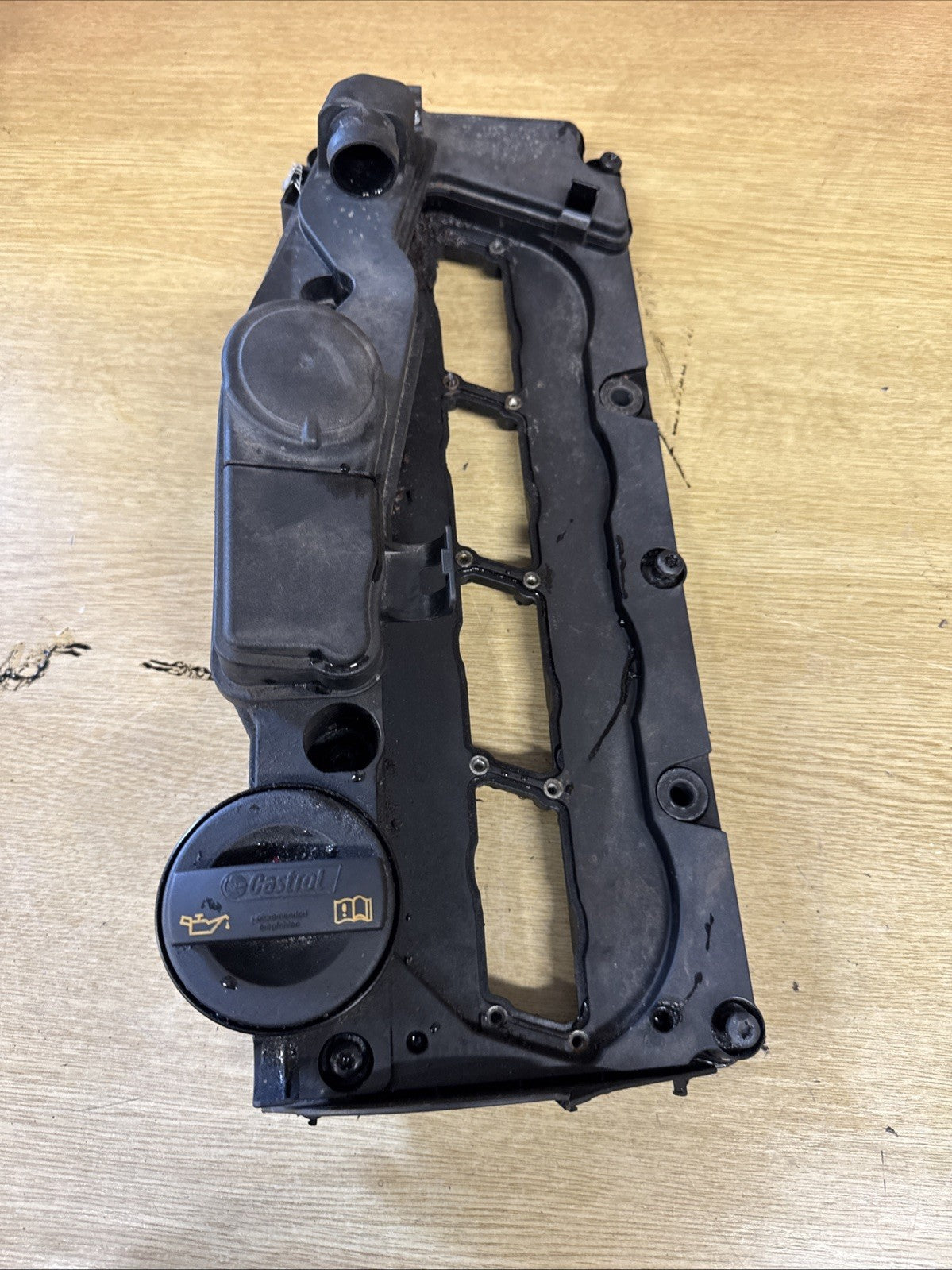 AUDI A3 8V ENGINE ROCKER COVER 1.6 TDI DIESEL 03L103469S #15B.12