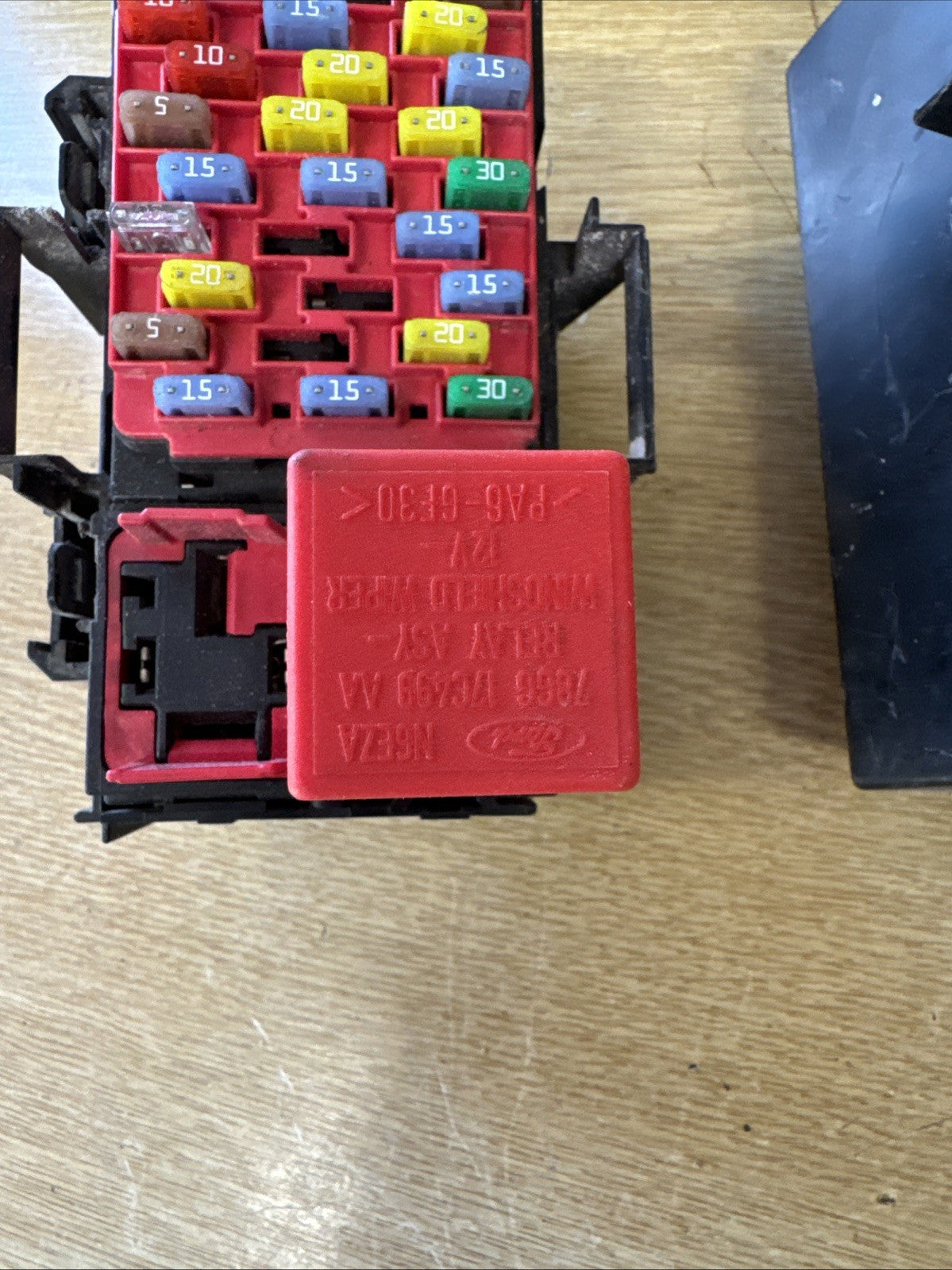 Ford Transit 2003 Diesel Fuse box set E1546 KEG18852
