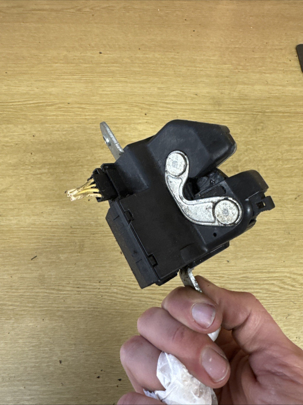 VAUXHALL CORSA TAILGATE BOOT LOCK Hatchback 55701971 06-15