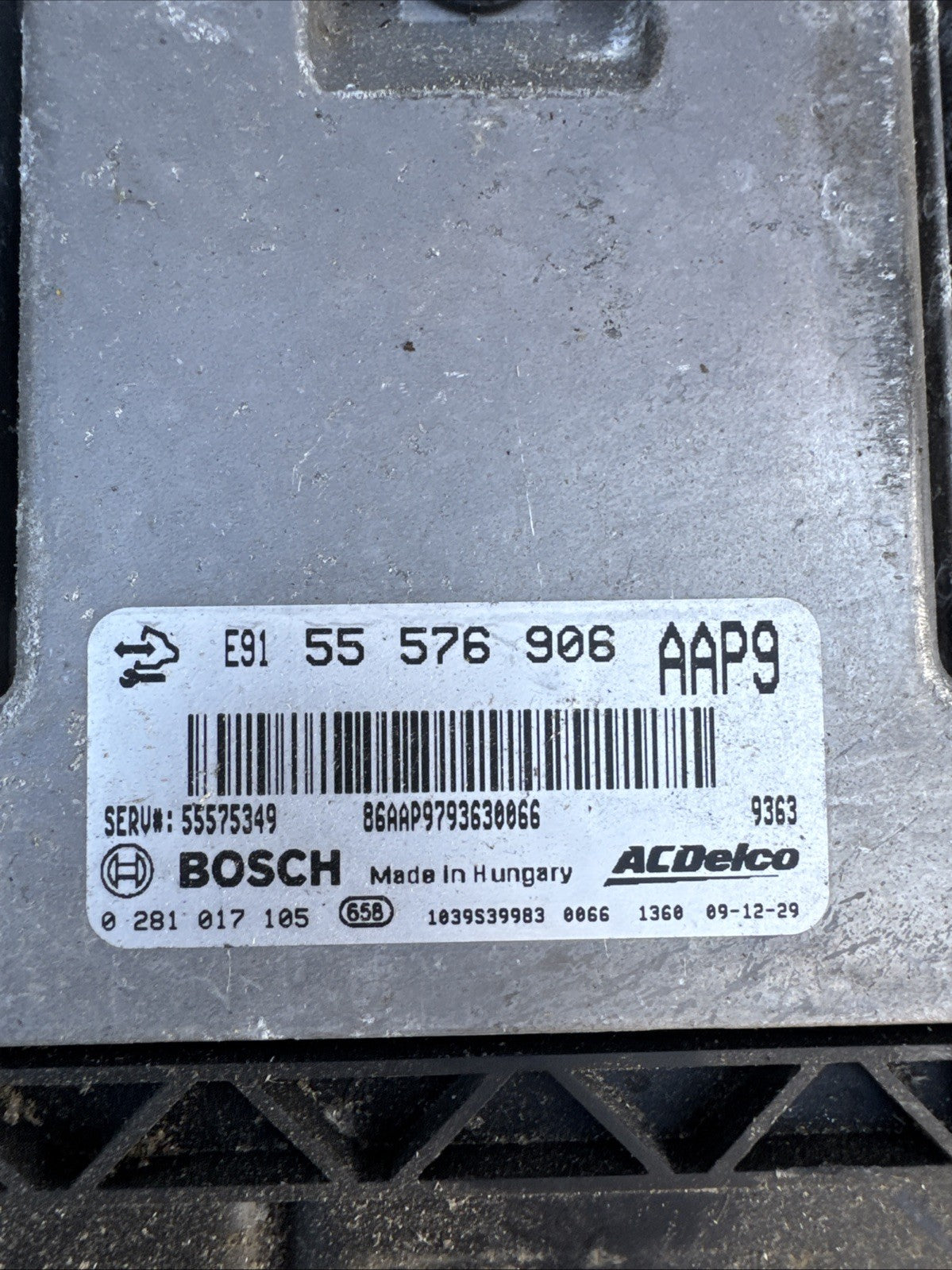 0281017105 Vauxhall Insignia 08-13 2.0 CDTI Engine Control Unit ECU 55576906
