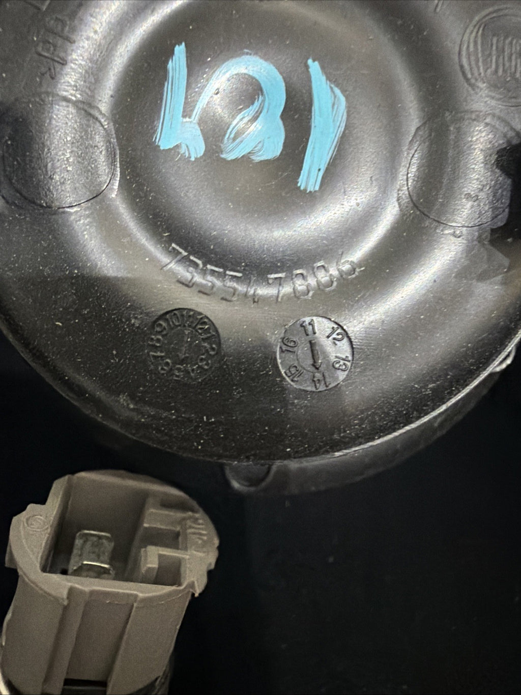 2014 FIAT 500L MK1 REAR CENTRE CONSOLE CUP HOLDER 735547886