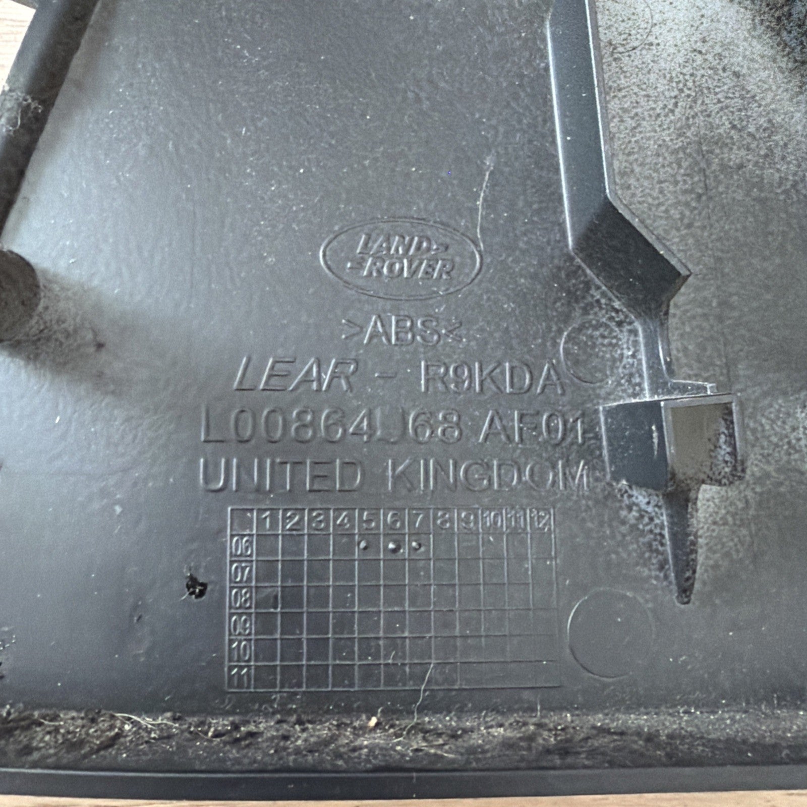 Range Rover L322 Front Left Side Seat Bench Outer Cap Cover, Switch Panel