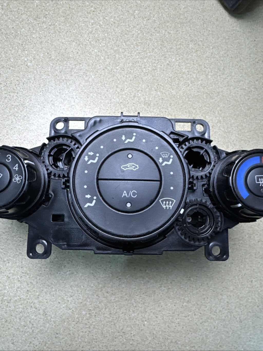 2010 Ford Fiesta Zetec SNJB Climate Control Panel 8A6119980BE