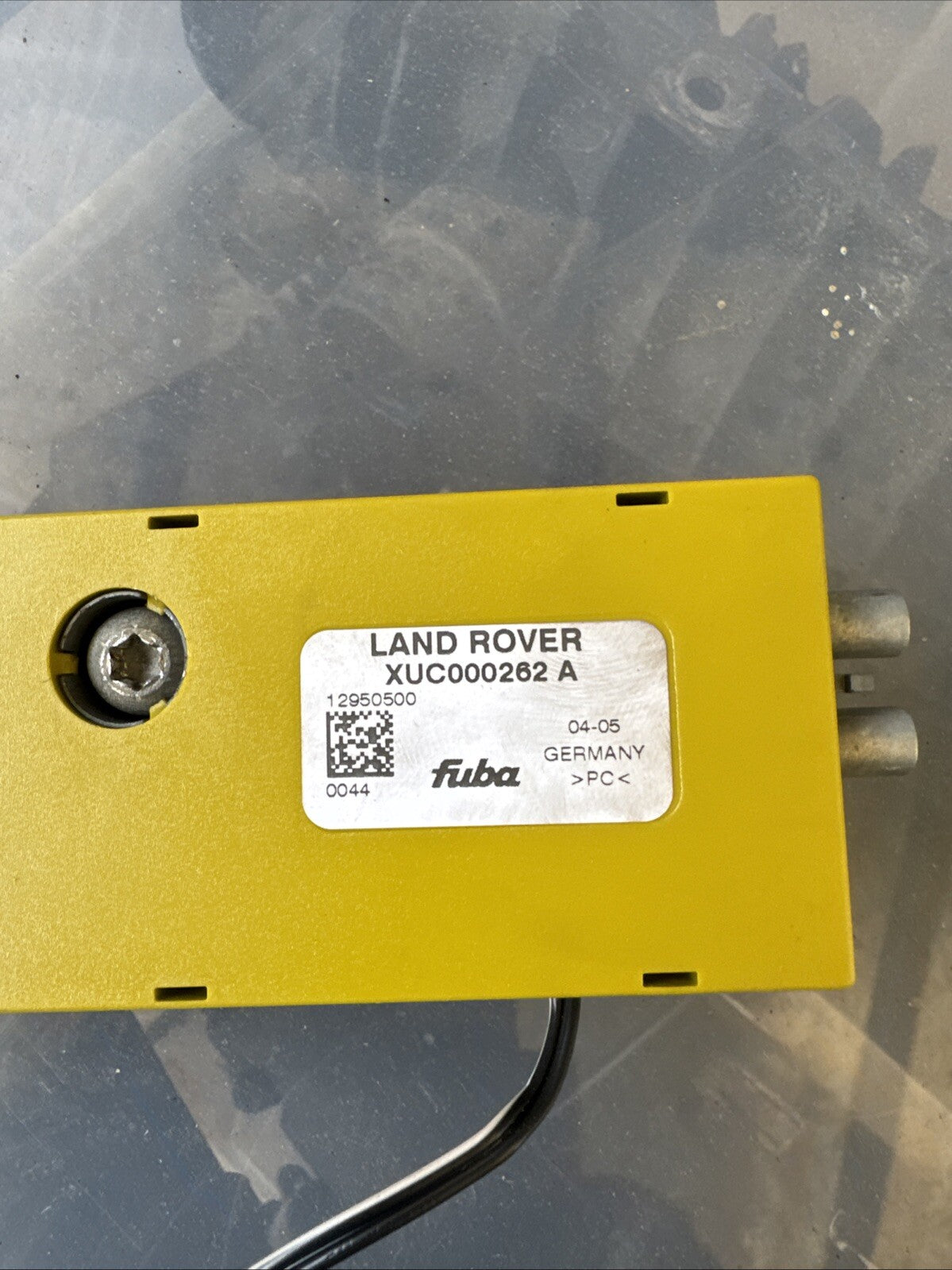 LAND ROVER DISCOVERY 3 L319 ANTENNA AMPLIFIER MODULE XUC000262A