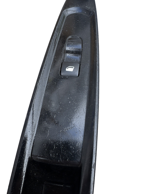 2004-2010 CITROEN C4 5 DOOR PASSENGER SIDE FRONT WINDOW SWITCH BLACK 9651465677