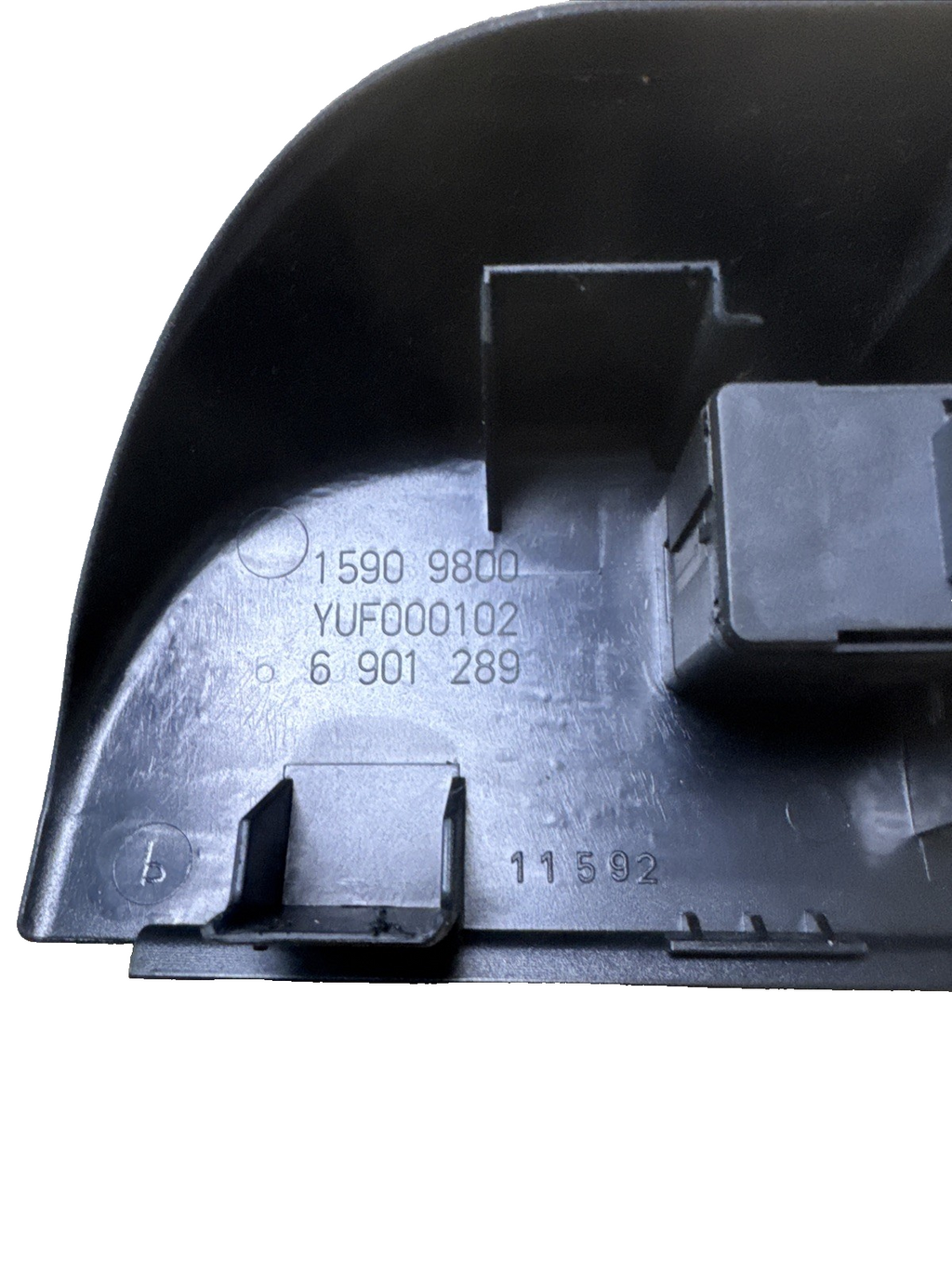 Range Rover L322 LH Passenger Rear Window Switch 6901289 YUF000102