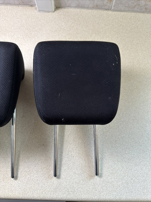05-13 SUZUKI GRAND VITARA 3 DOOR REAR SEAT HEAD REST ( BLACK ) SET OF 2