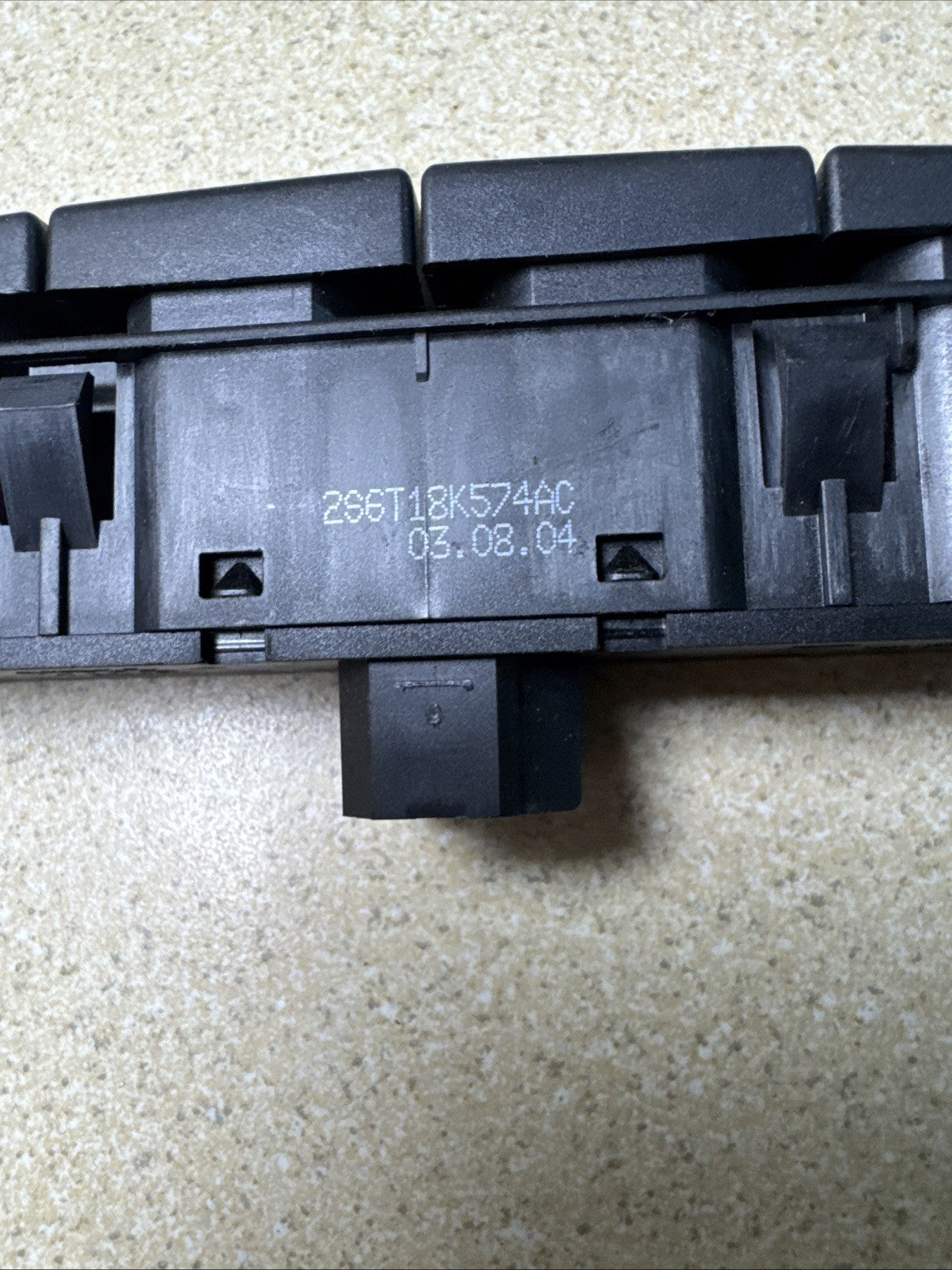FORD FIESTA MK6 / FUSION HEATED WINDOW DEMISTER SWITCH BUTTON 2S6T18K574AC
