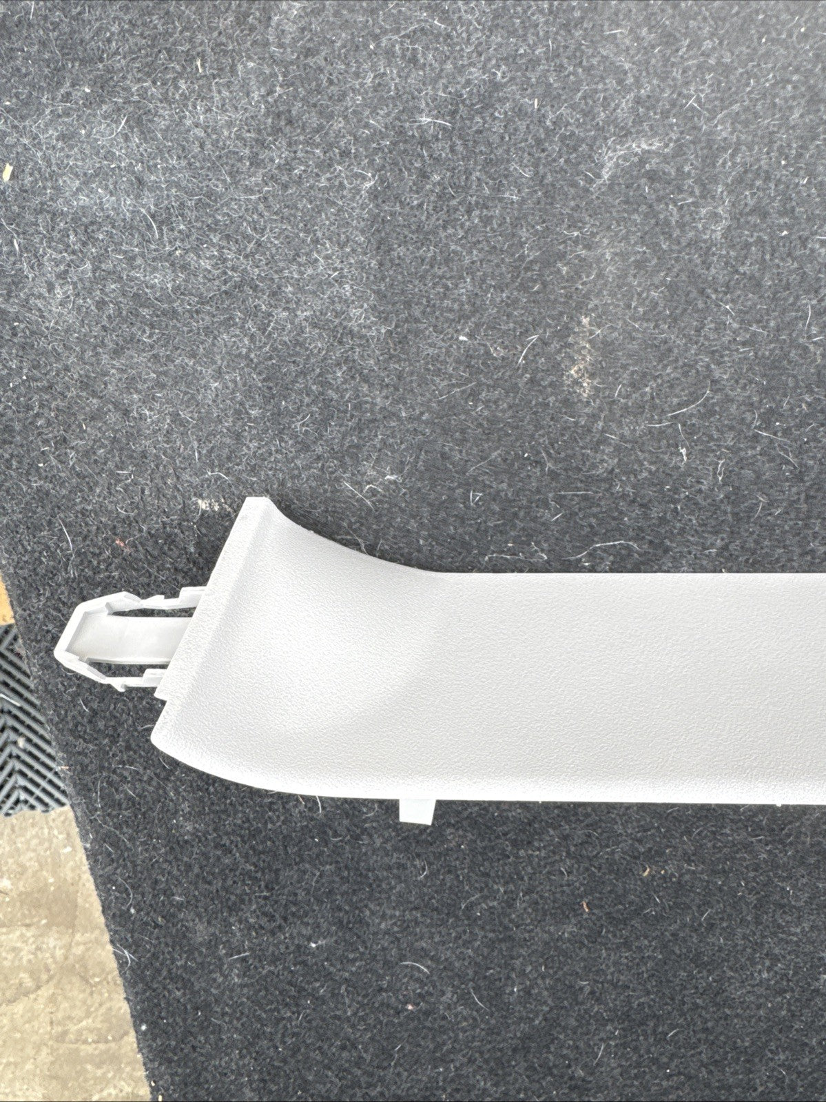 CITROEN C4 GRAND PICASSO 2010 LEFT SIDE TOP WINDOW TRIM 9659538677 9660500677