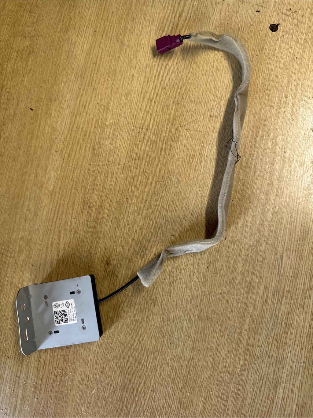 RENAULT CLIO AERIAL ANTENNA CONTROL ECU 282125171R MK5 2020
