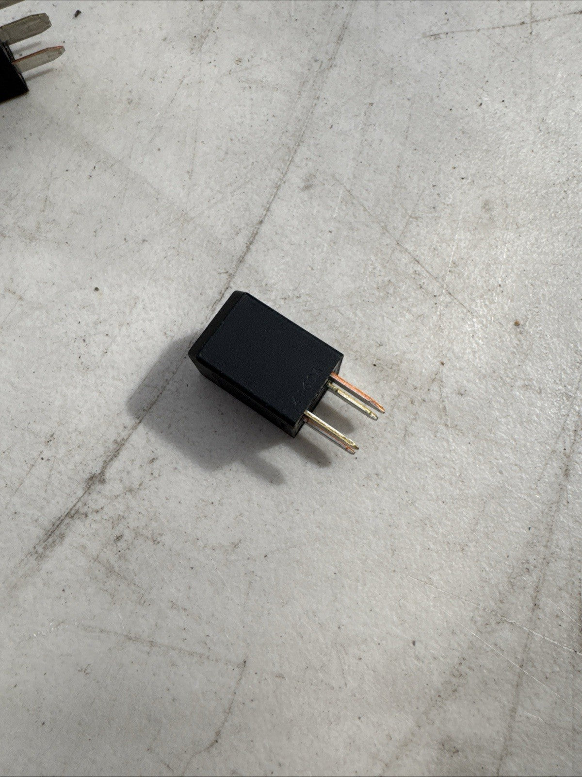527-Vauxhall Opel Chevrolet /05-16 4-Pin Black Mini Relay GM 13500113 8430