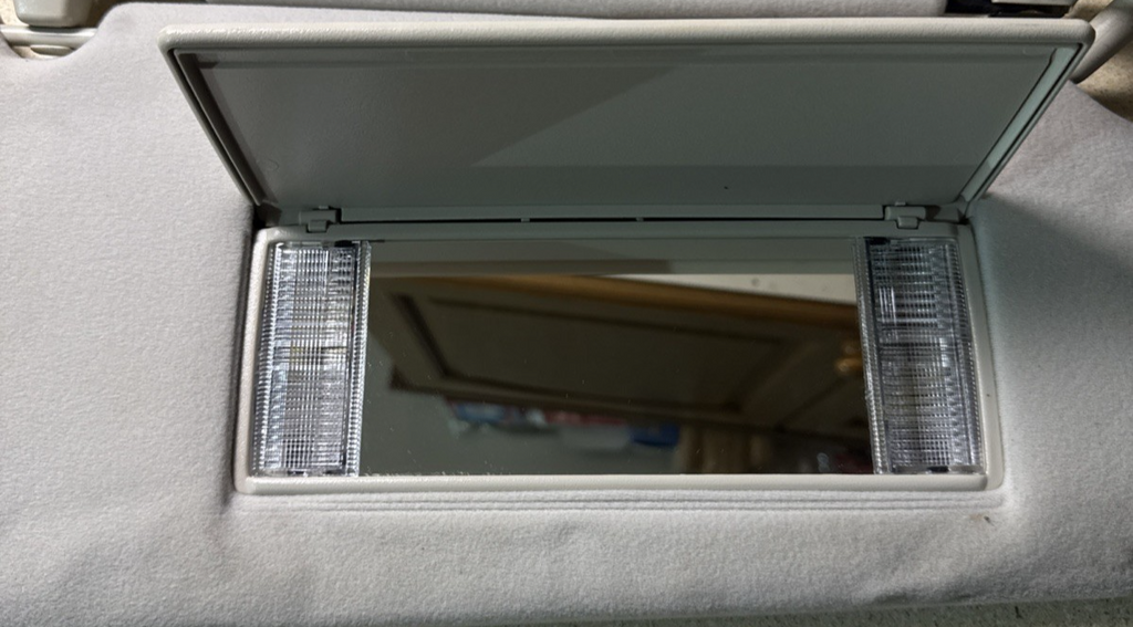 2003 RANGE ROVER L322 VOGUE OSF DRIVER SIDE SUN VISOR
