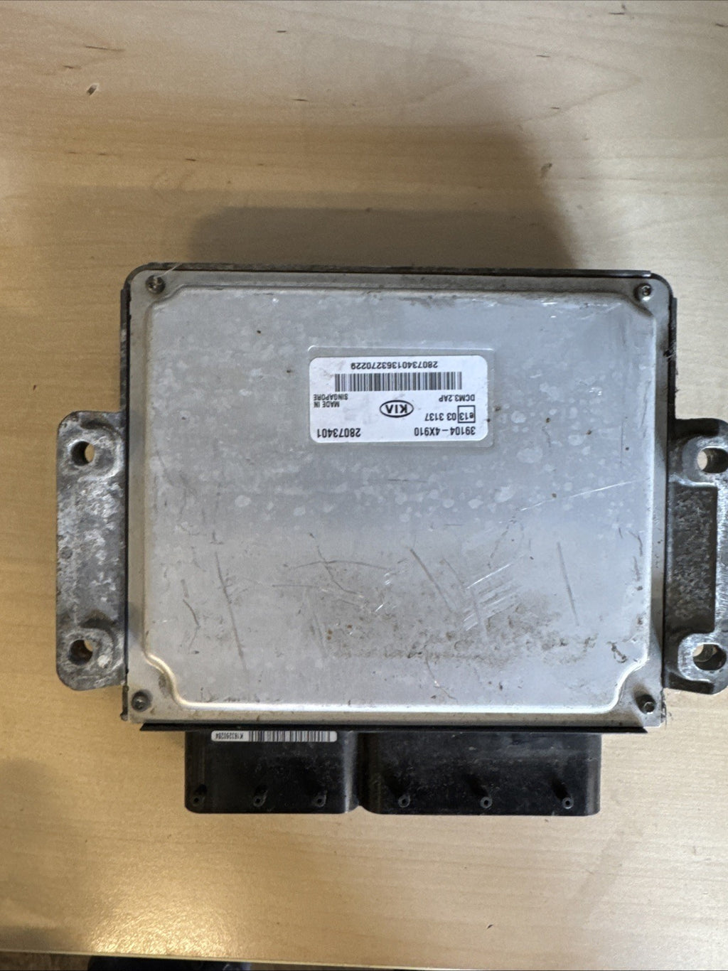 2006 KIA SEDONA MK2 2.9 DIESEL ENGINE CONTROL ECU 391044X910
