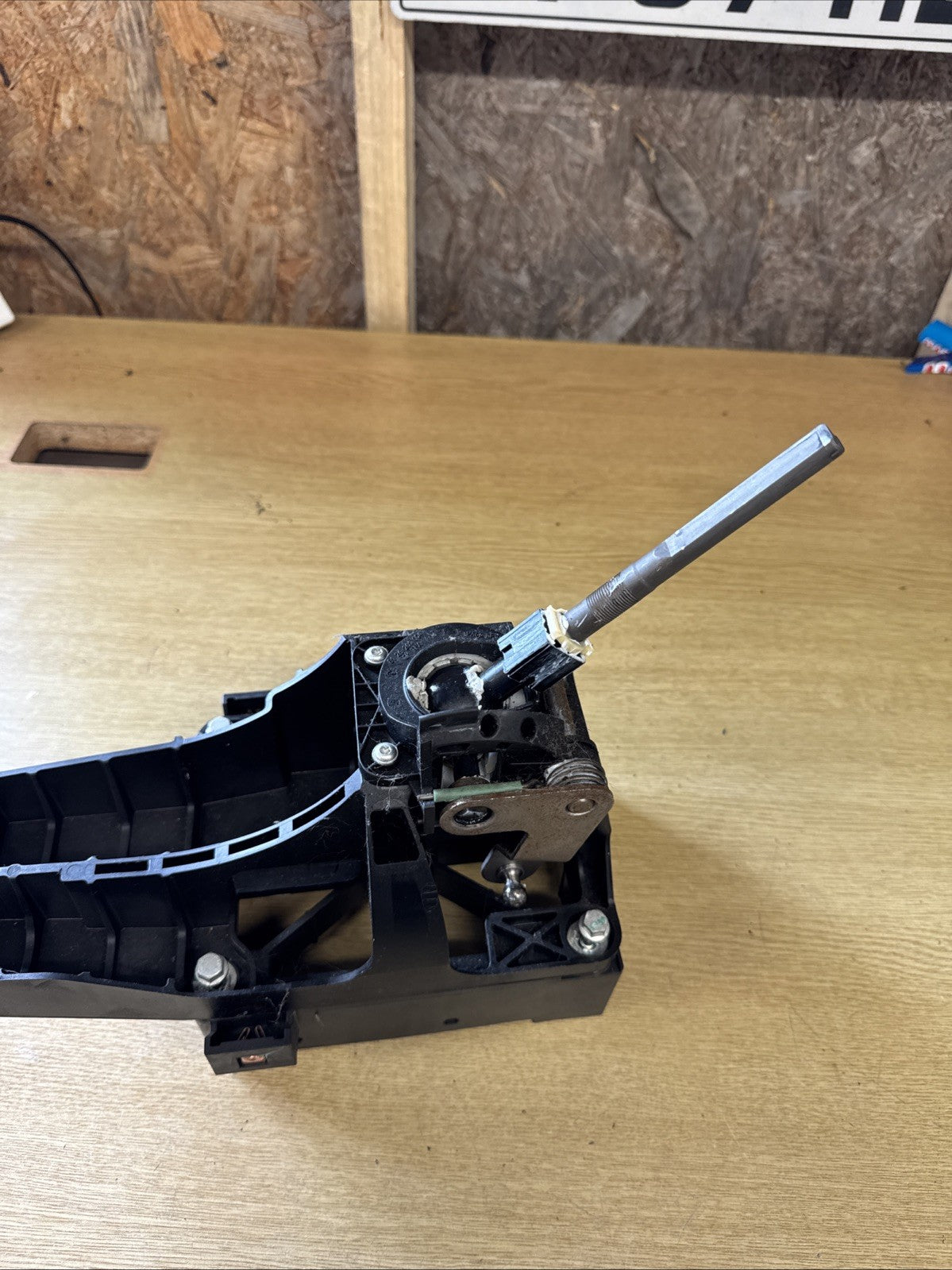 VAUXHALL ASTRA J MK6 10-15 6 SPEED MANUAL GEAR SELECTOR 55563829 8126201000