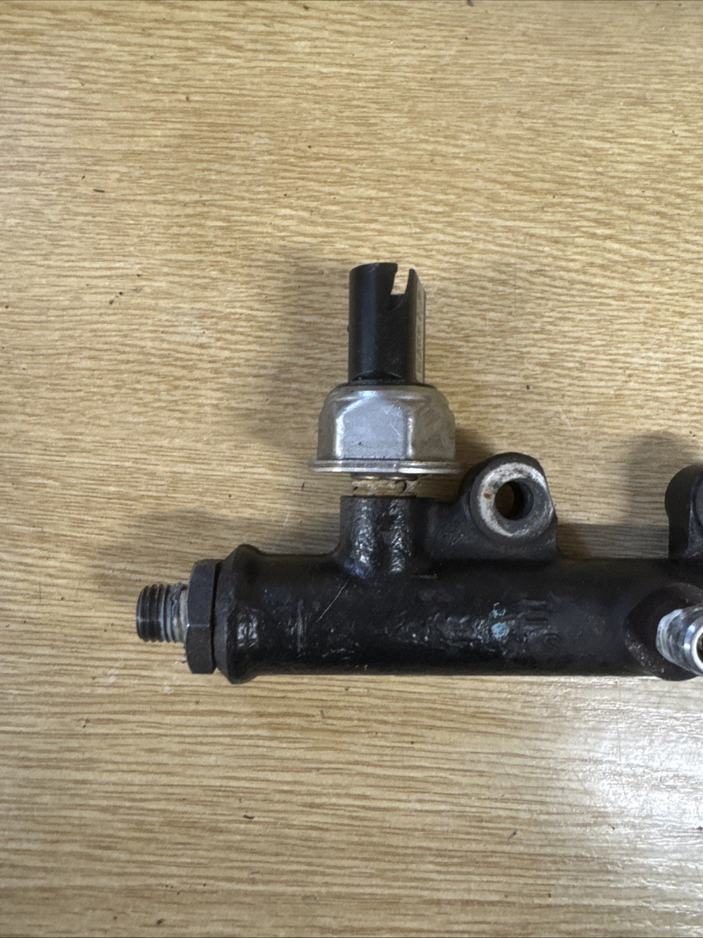 2006 LAND ROVER RANGE ROVER SPORT L320 2.7 DIESEL FUEL RAIL A2C20001297