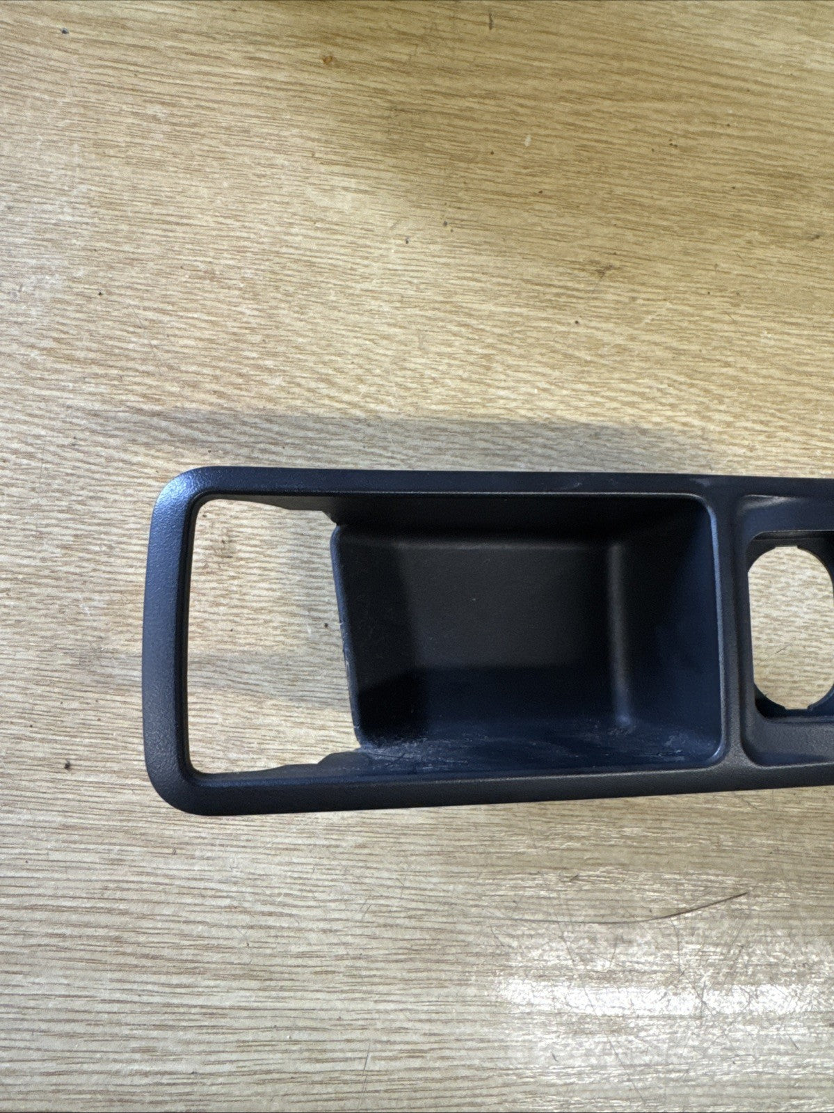FORD FOCUS MK2 05-11 C-MAX PASSENGER NS INNER DOOR HANDLE SURROUND 3M51226A37ADW