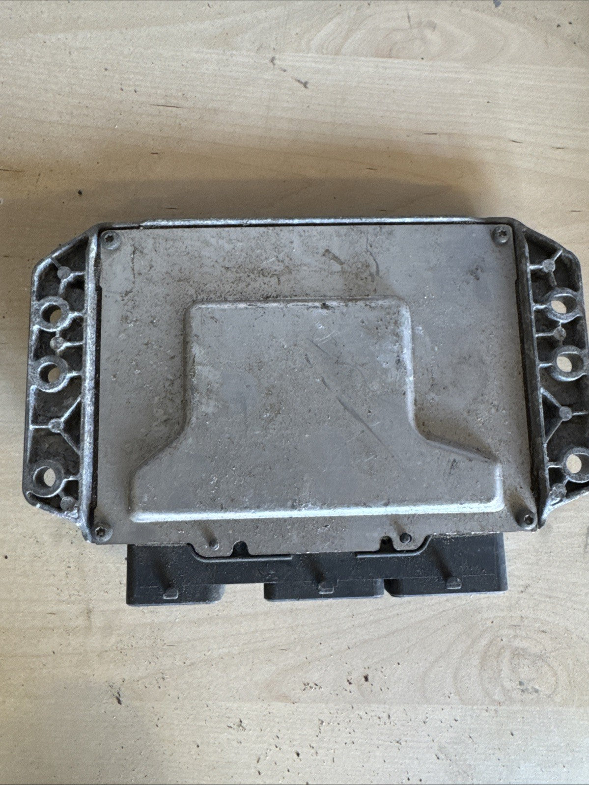 2005 RENAULT MEGANE 1.6 PETROL ENGINE CONTROL UNIT ECU 8200387138