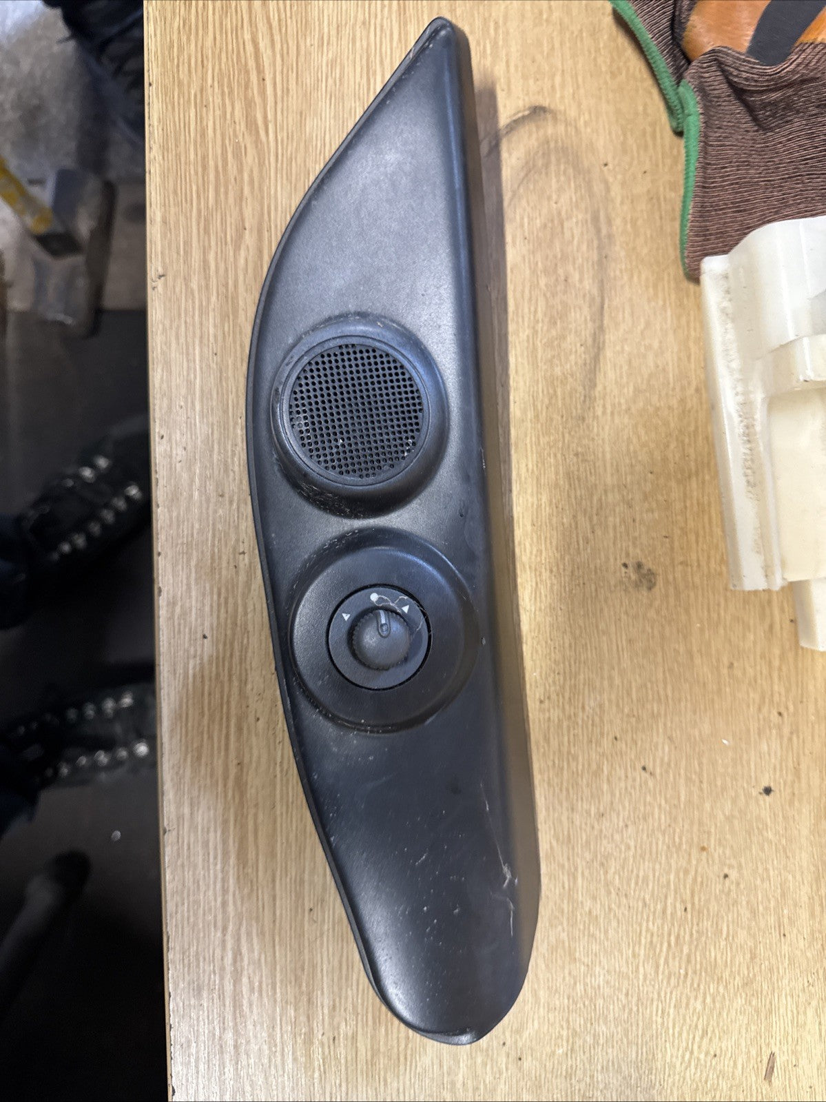 2013 CITROEN NEMO MIRROR ADJUSTER SWITCH WITH TRIM 1354937080