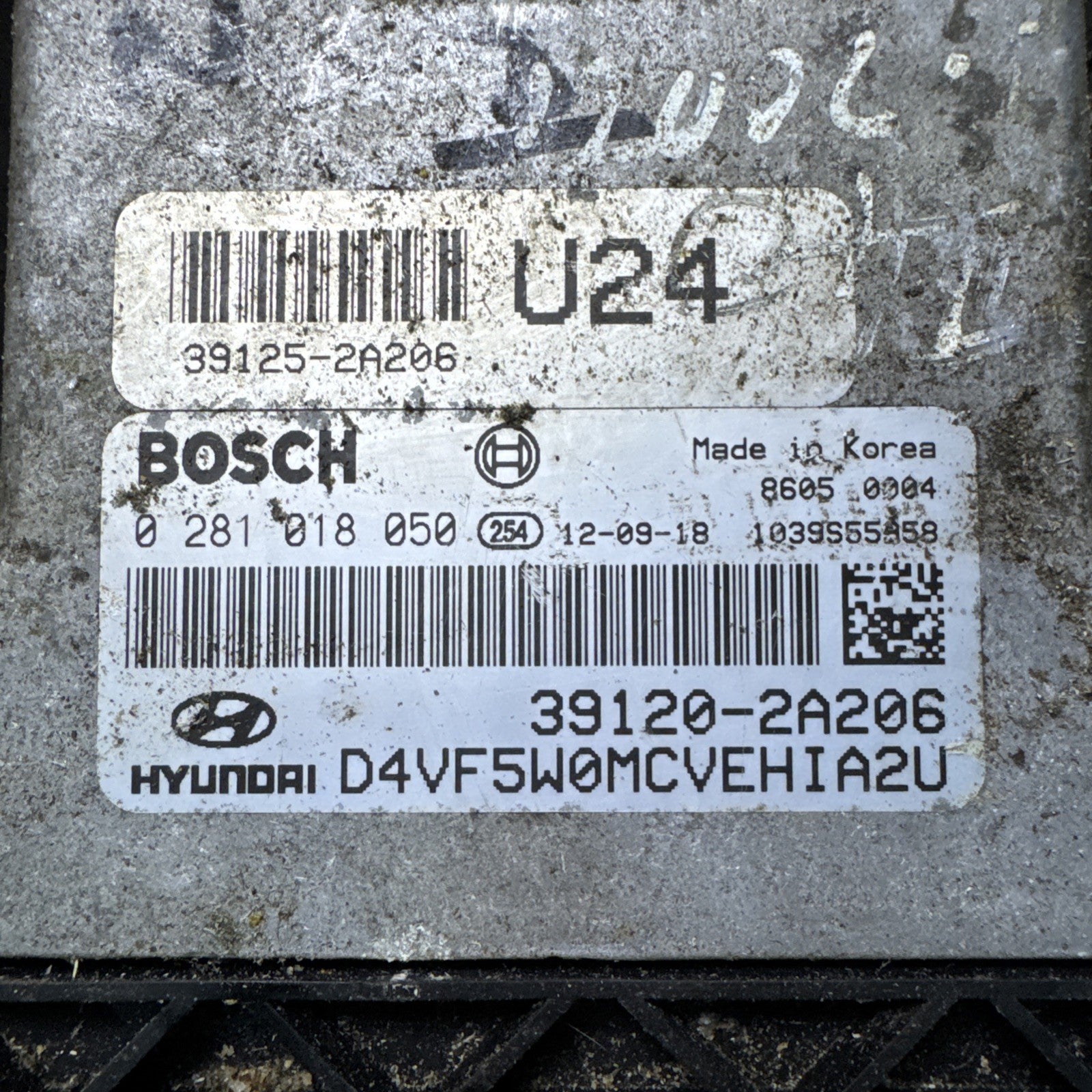 HYUNDAI I40 2012 1.7 CRDI 39120-2A206 0281018050 ENGINE CONTROL UNIT ECU