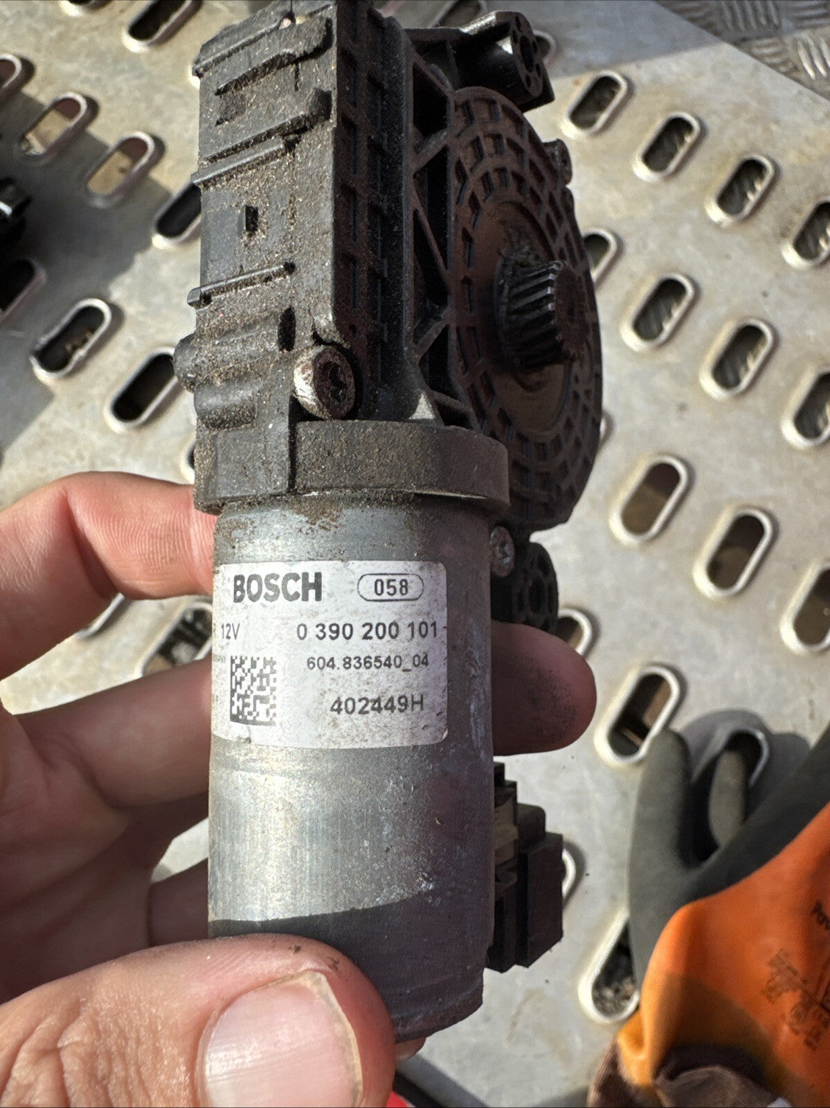 MERCEDES BENZ A CLASS W176 SUNROOF ACTUATOR MOTOR 2013 0390200101