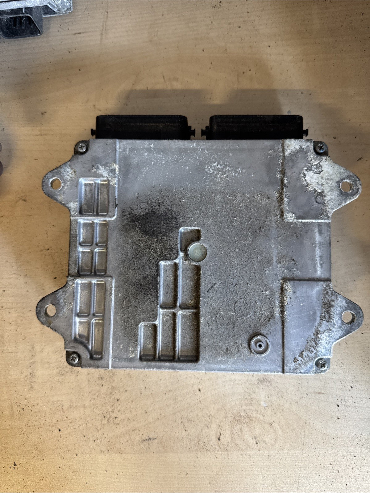 MITSUBISHI COLT 2009 MK6 5DR ENGINE CONTROL UNIT ECU 1860115500