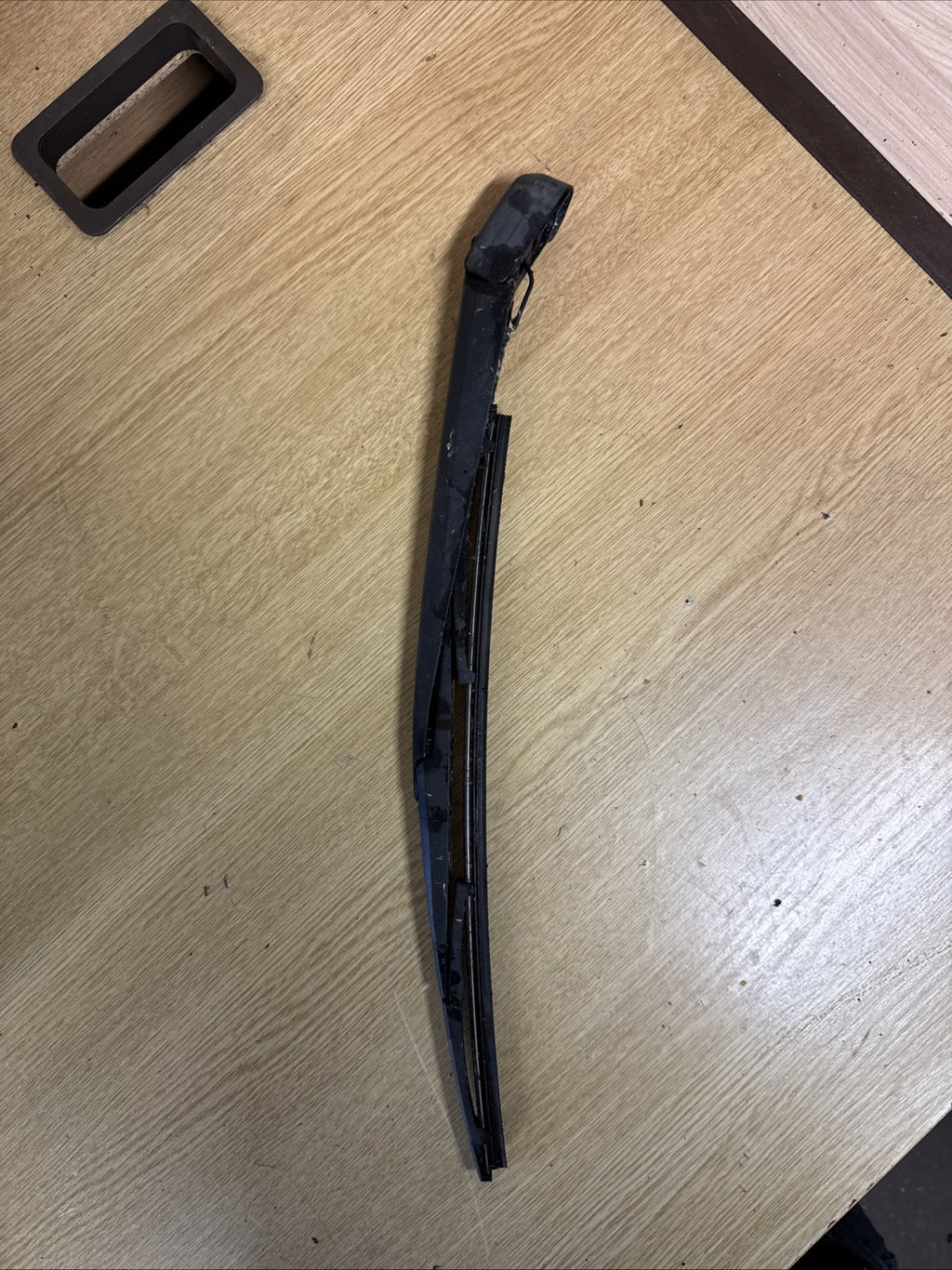 MAZDA CX-5 WIPER ARM Mk2 (KF)  PART NUMBER DKB500720 - REAR (*) 5 Door Estate 17