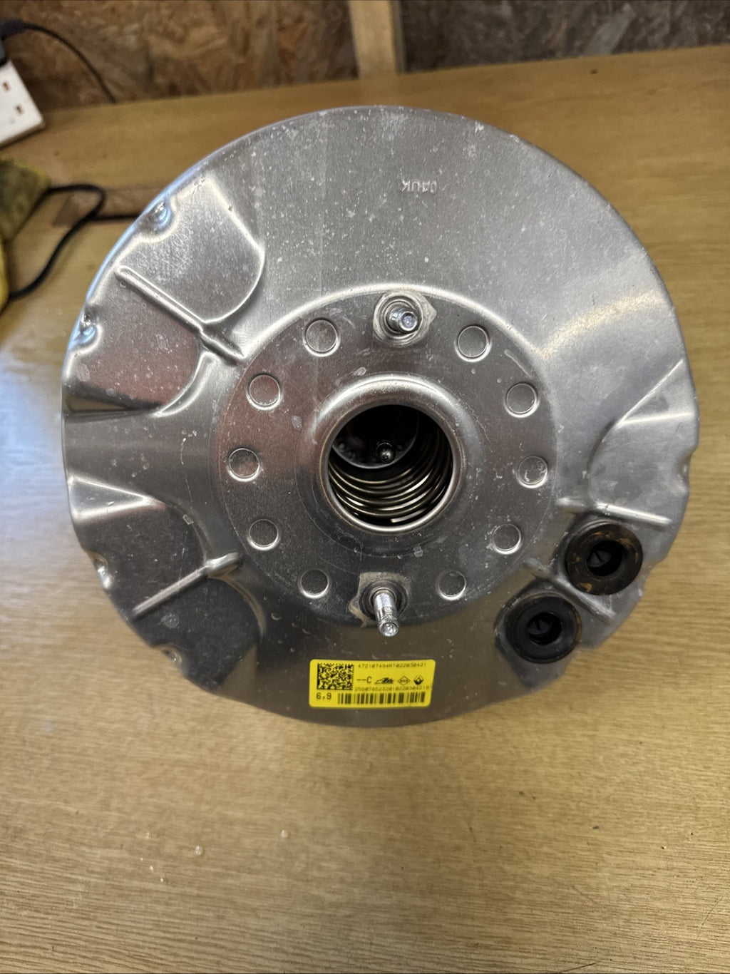 RENAULT CLIO BRAKE SERVO 472107494R 1.0L PETROL MK5 2020