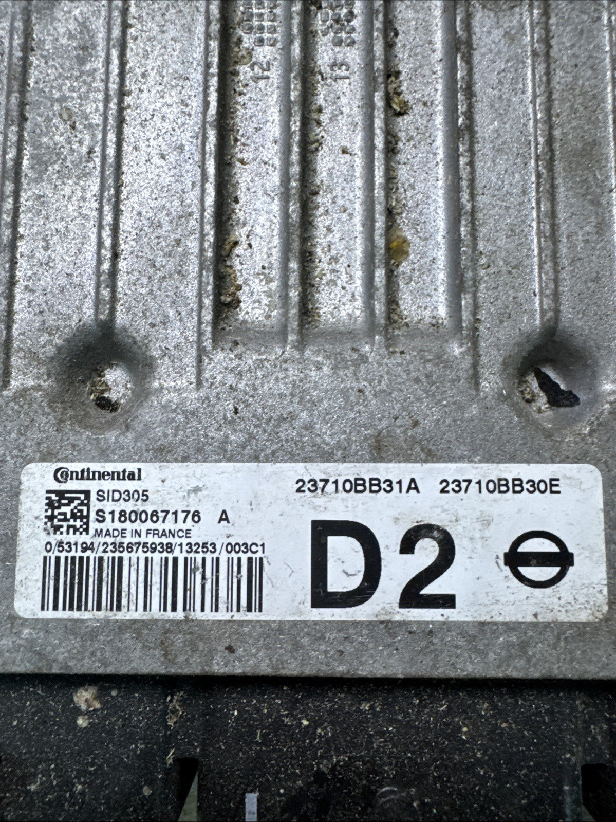 S180067176A  Nissan Qashqai Engine Control Unit ECU 23710BB31A / S180067176 A