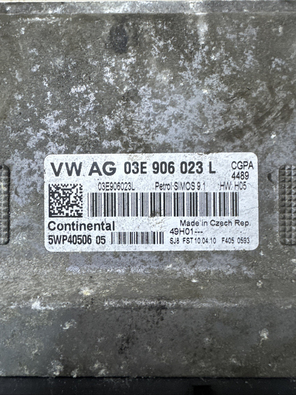 09-17 VOLKSWAGEN POLO 6R Engine ECU 03E906023L