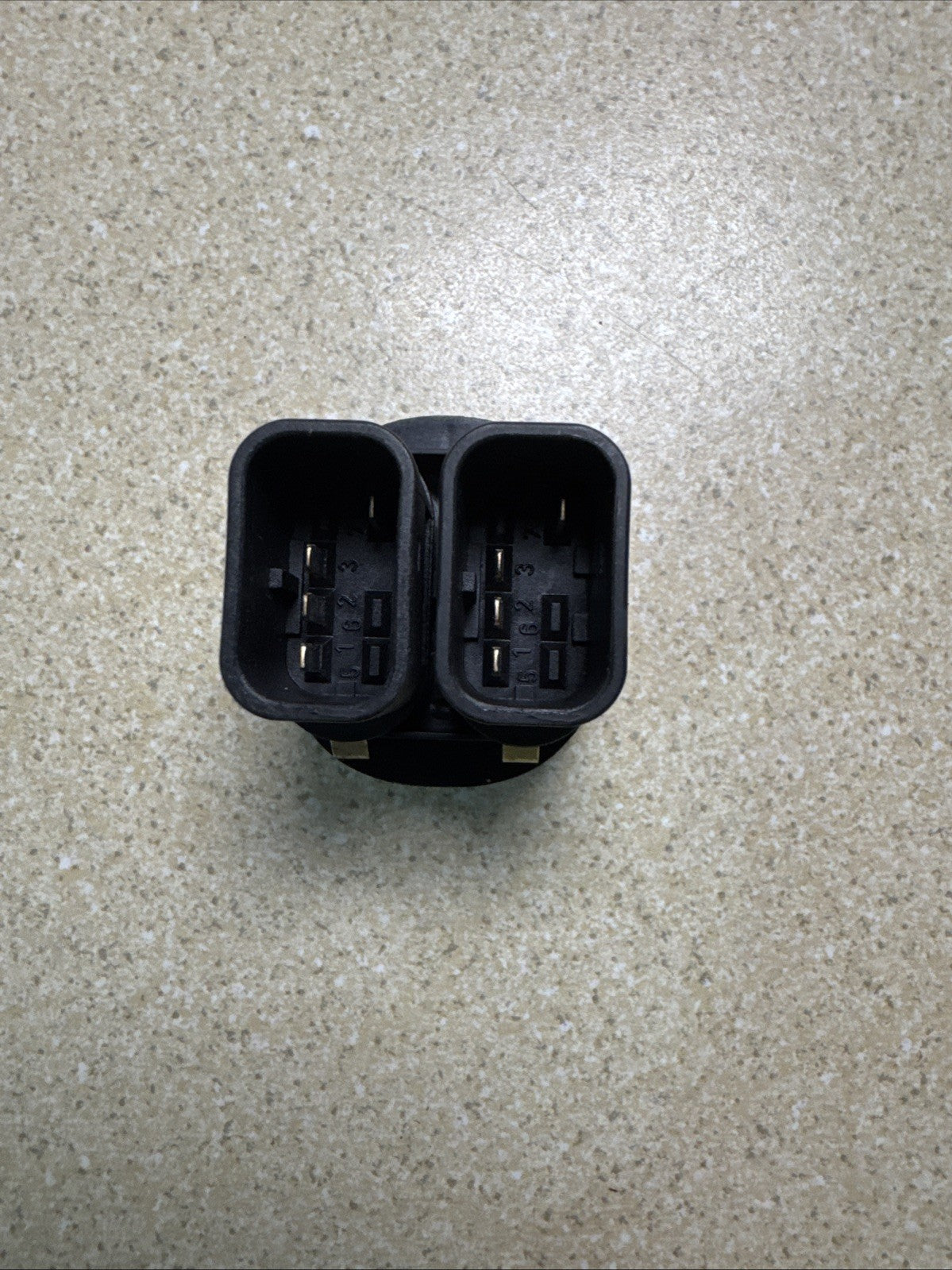 FORD STREETKA 2004 OFFSIDE DRIVER SIDE WINDOW SWITCH 98FG14529BC
