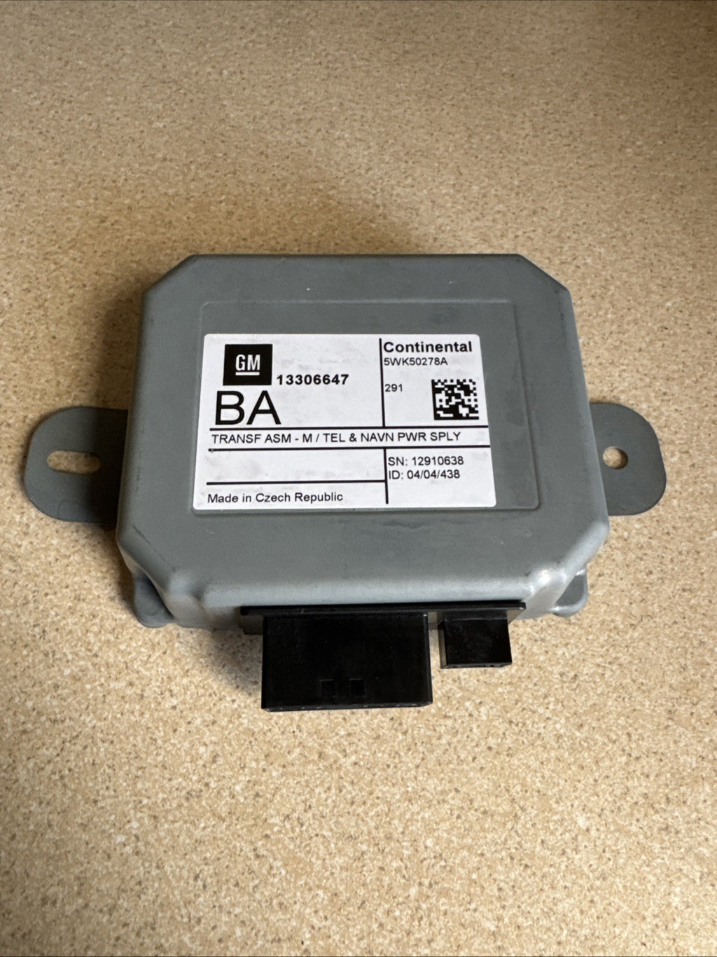 VAUXHALL ASTRA J 2009-2019 BODY CONTROL MODULE BCM 13306647