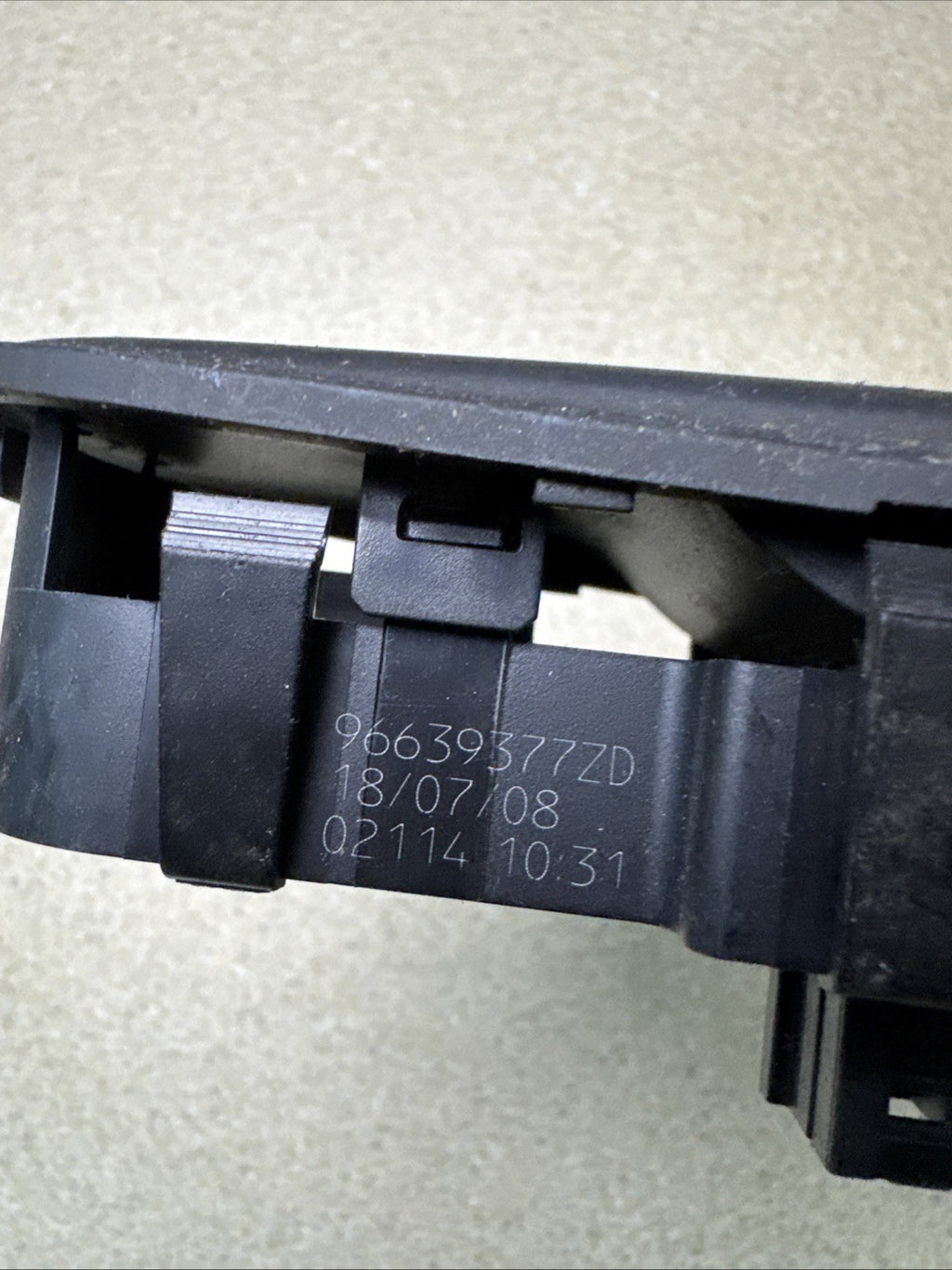 CITROEN C4 GRAND PICASSO 5 Dr 06-1 WINDOW SWITCH FRONT PASSENGERSIDE 96639377ZD
