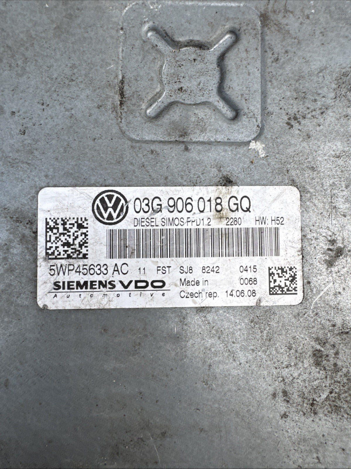 VW TOURAN ENGINE CONTROL MODULE ECU-  03G906021PD 0281014073