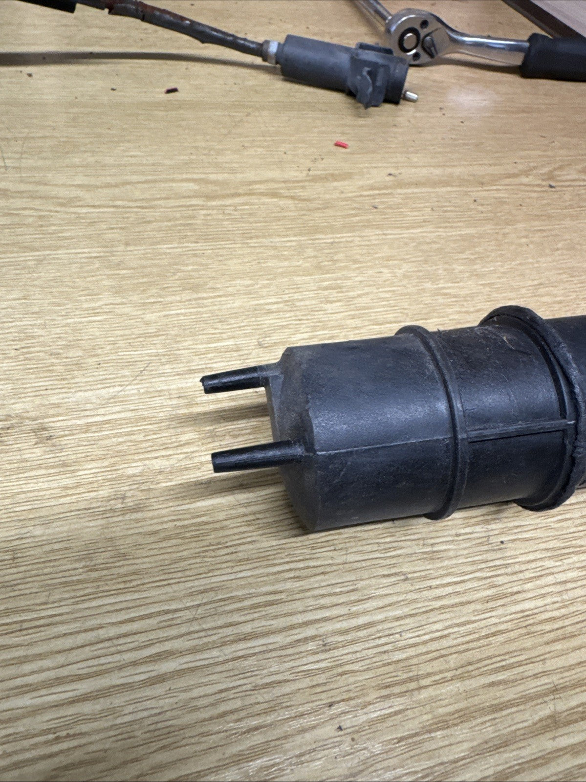 1742712 1318212  BMW E60 E61 Series   Vacuum pump Solenoid Control Valve