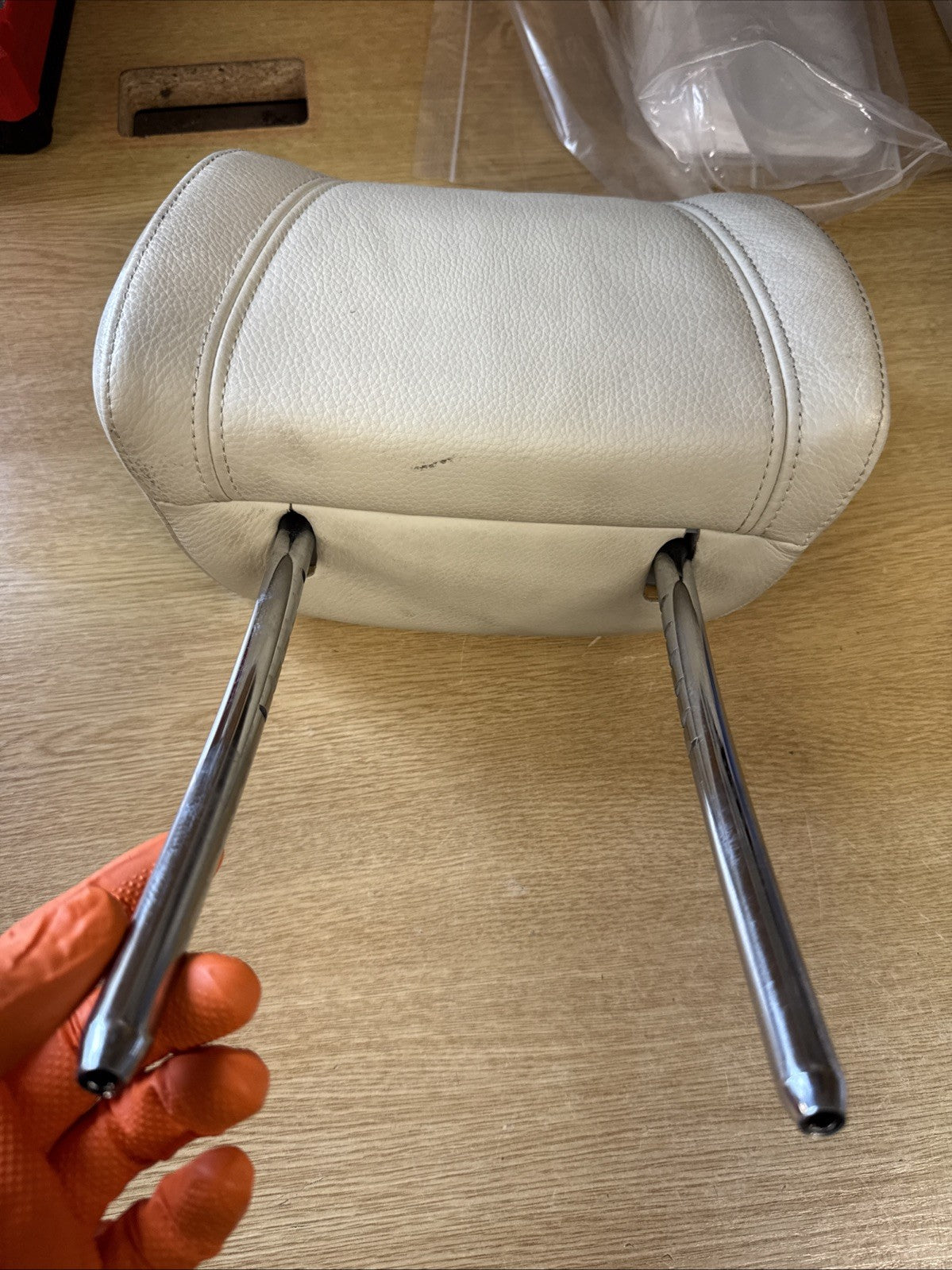 bmw E90 cream front headrest Good Condition