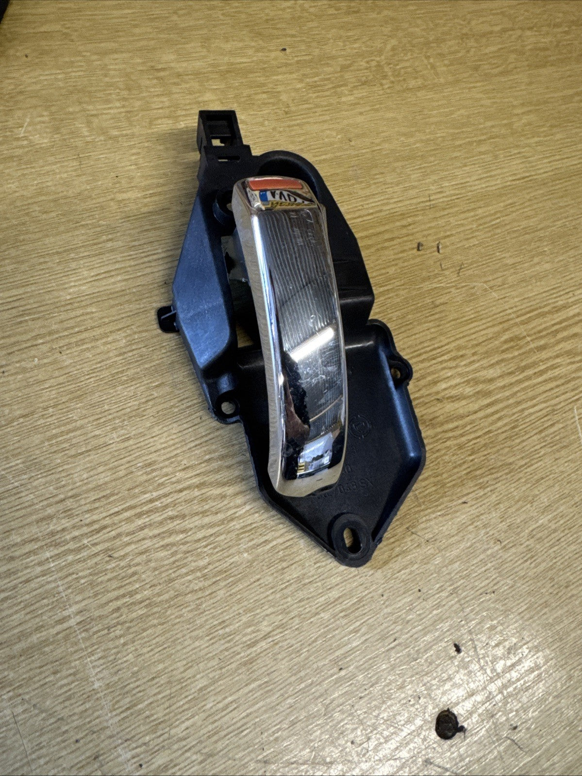 FIAT 500 2018 INTERIOR DOOR HANDLE FRONT LEFT PASSENGER SIDE 607049SX