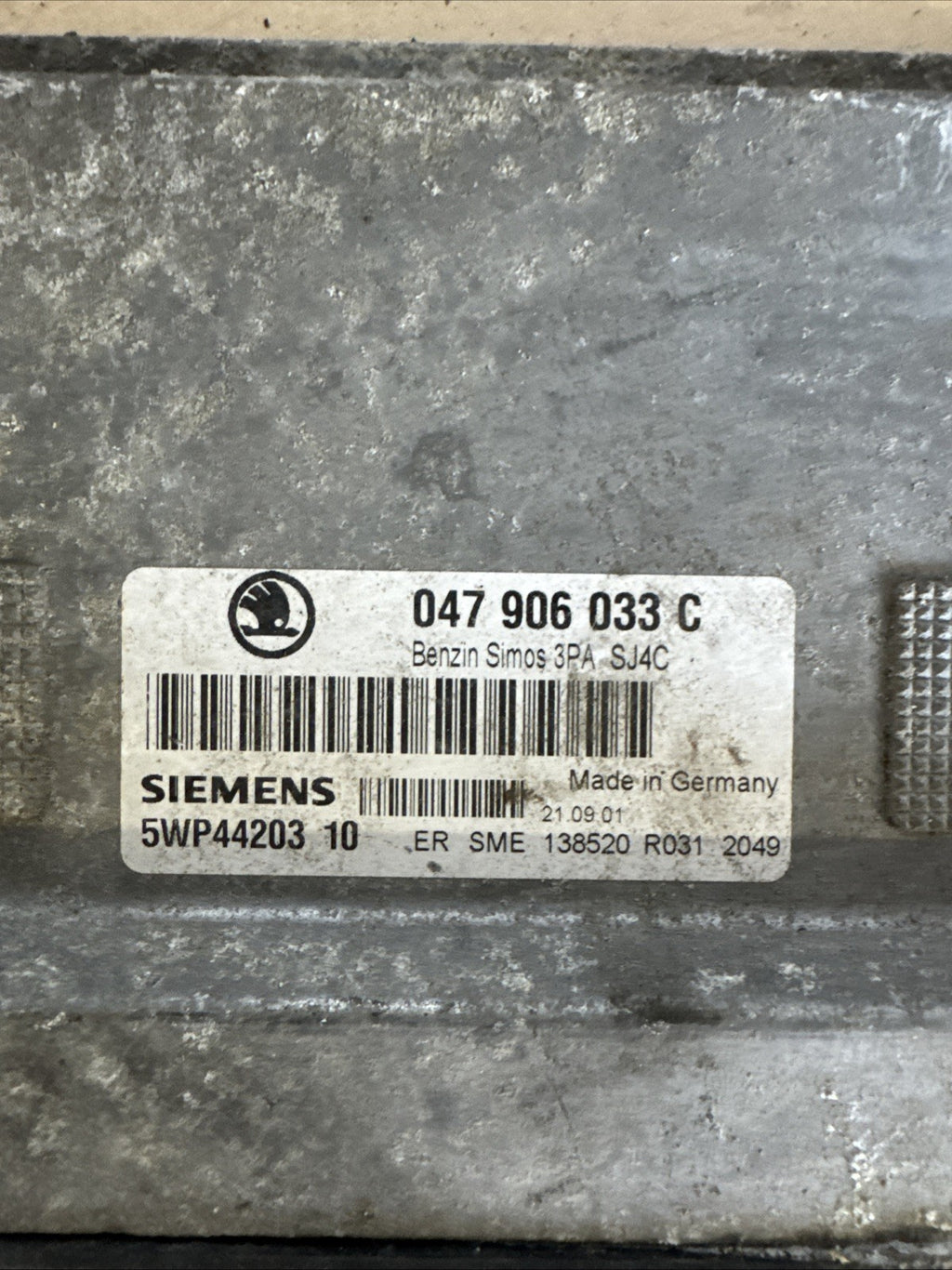 2004 SKODA FABIA 1.4 ENGINE CONTROL UNIT 047906033C 5WP4419907