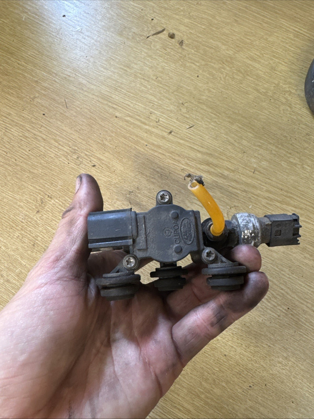RANGE ROVER SPORT L320 2006 2.7 TDV6 AIR SUSPENSION VALVE CENTER
