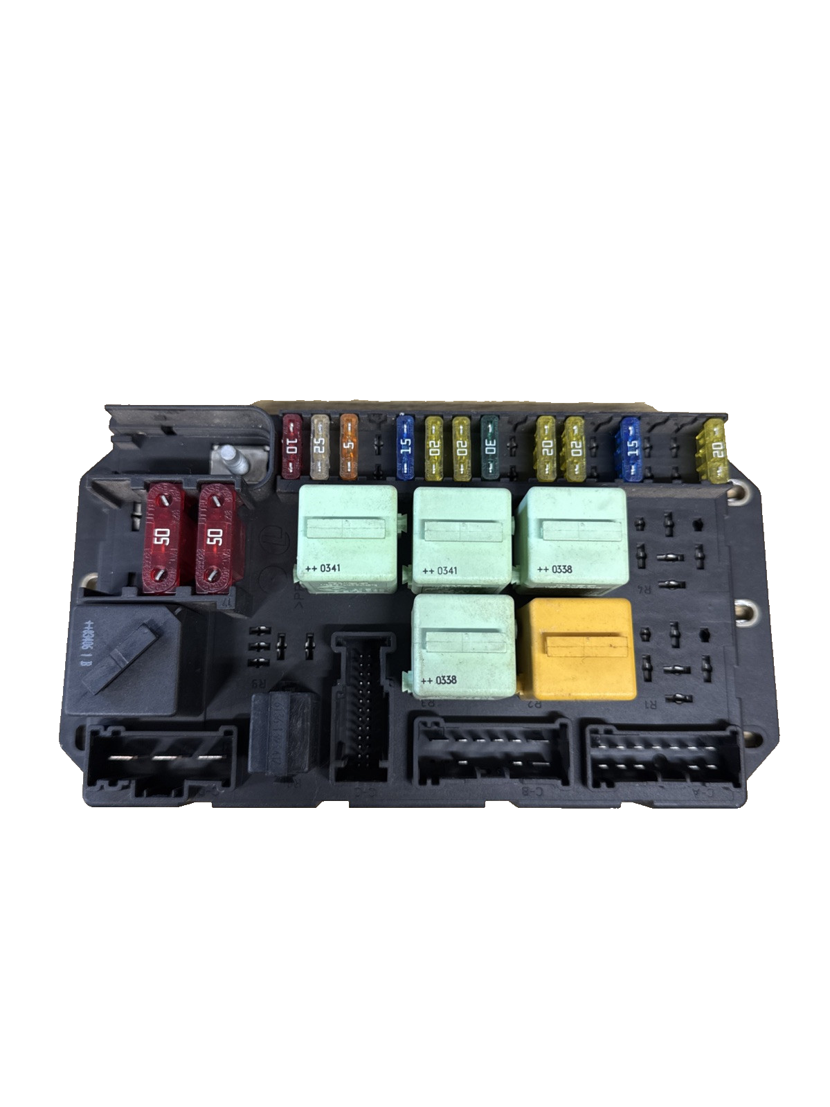 Range Rover Vogue 4.4L 2004 Genuine Relay Fuse Box YQE000351
