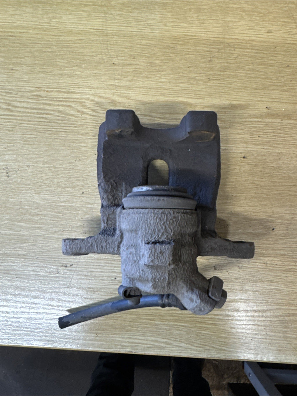 RANGE ROVER L320 BRAKE CALIPER REAR LEFT PASSENGER SIDE 4.2 PETROL