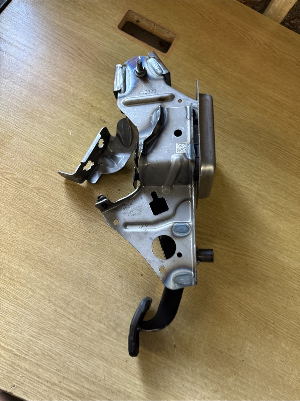 RENAULT CLIO BRAKE PEDAL 2023 1.0 PETROL MANUAL 465012309R